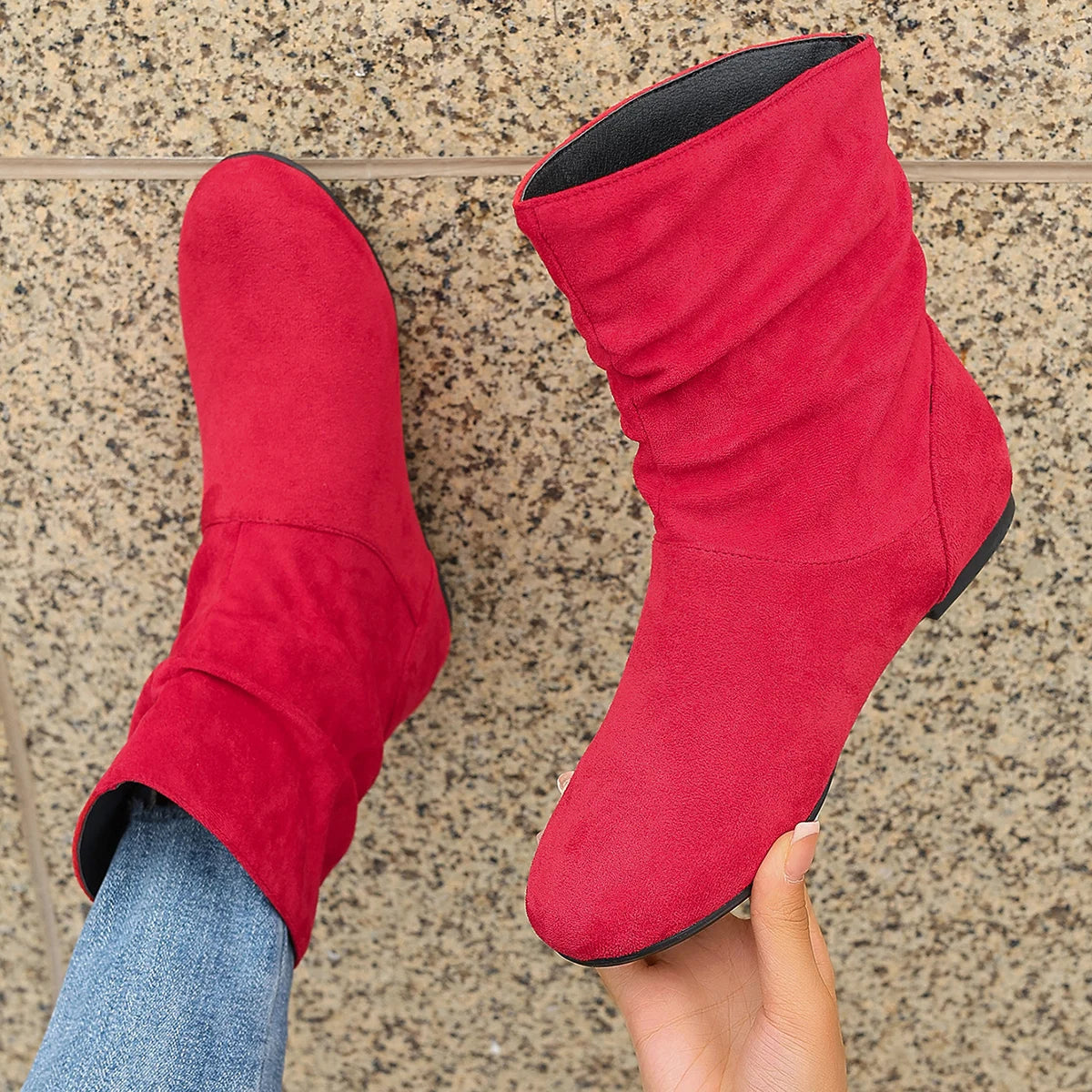 One-Step Women's Nude Boots Fashionable and Casual Stacked Elastic Flat Low-Tube Women's Boots Pleated Solid Color Round Head