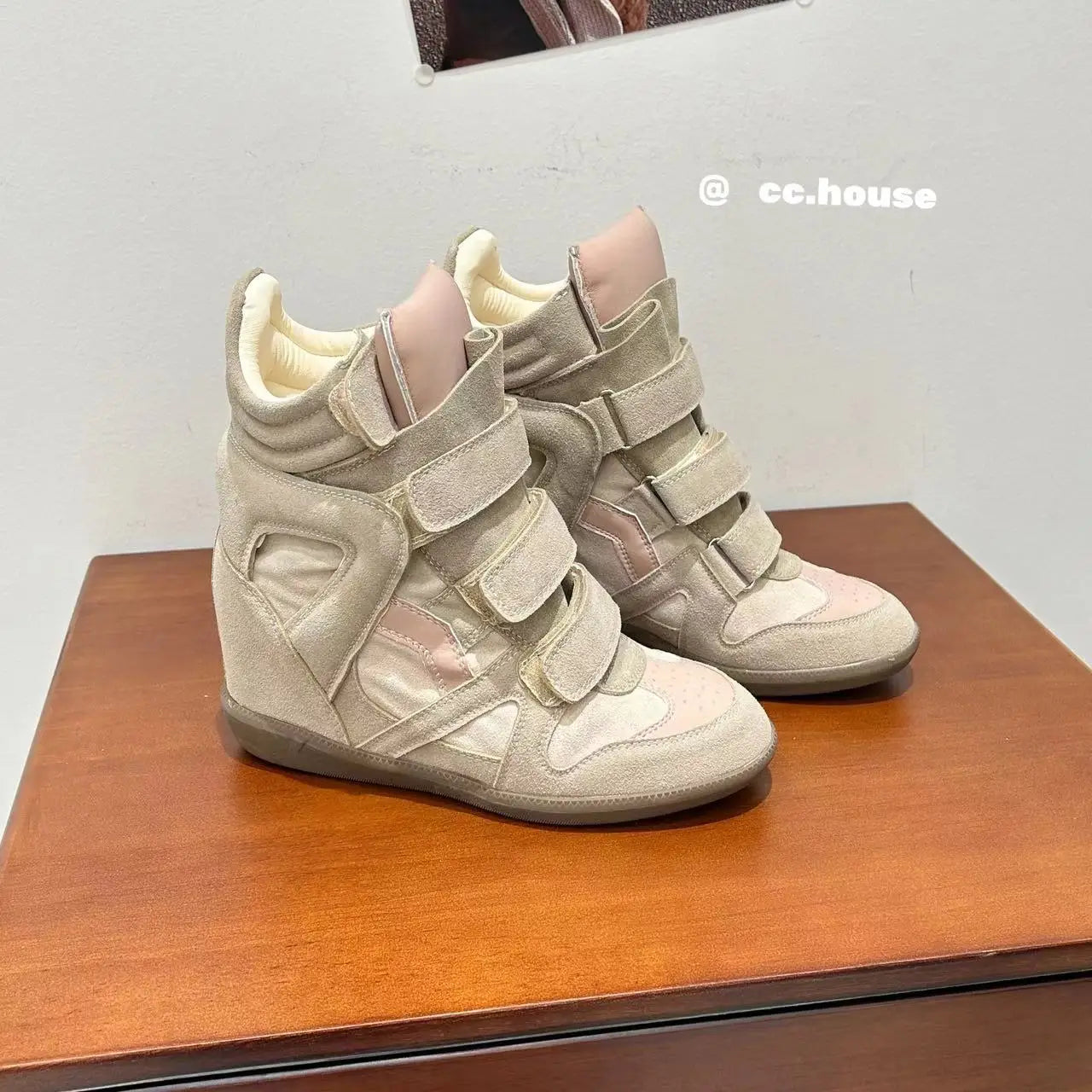 High Top Women's Sneakers New 2026 Autumn Winter Ankle Boots Thick Bottom Leather Casual Shoes Wedge Heels Hook&Loop Sport Shoes