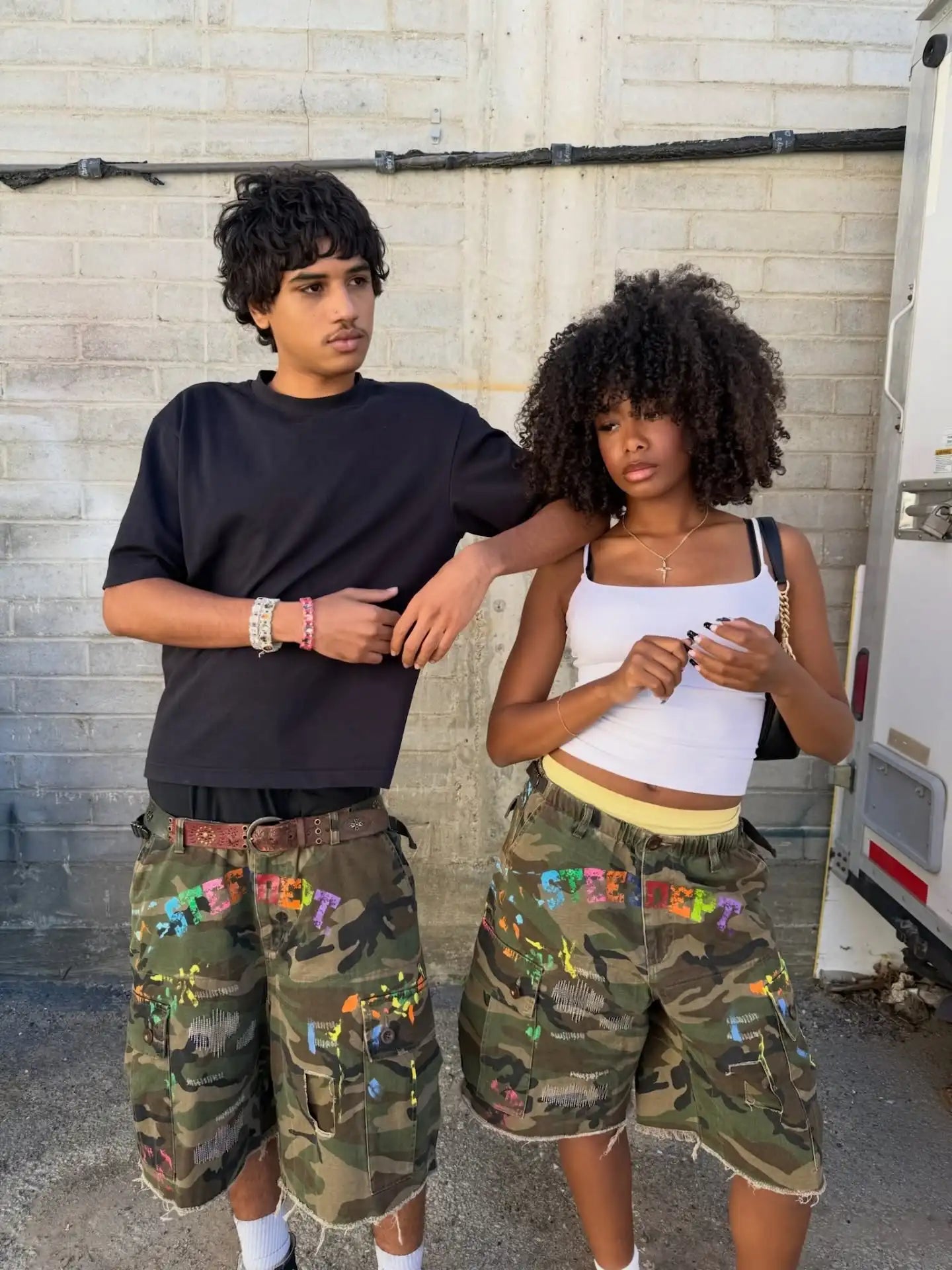 Y2k Camo Cargo Shorts Retro Graffiti Patched Hole Men Women Shorts American Hip Hop Trendy Streetwear Unisex Casual Baggy Shorts