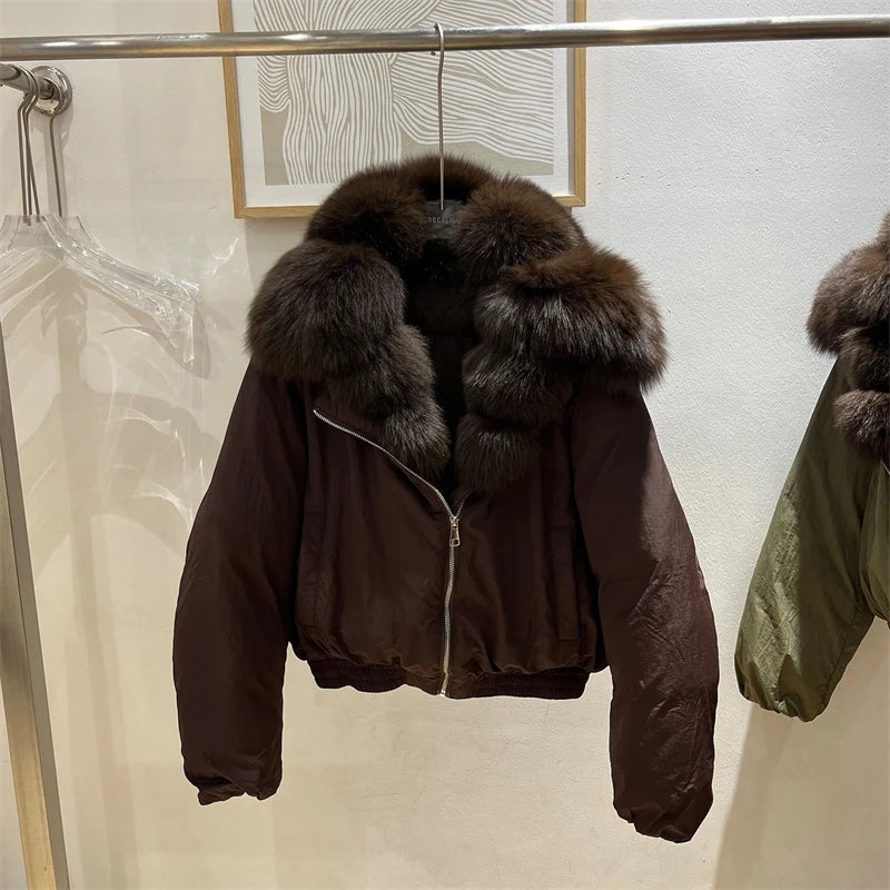 New winter style short down jacket with fox fur collar, high-quality fashion suede jacket, loose fit, thick and warm fur coat.