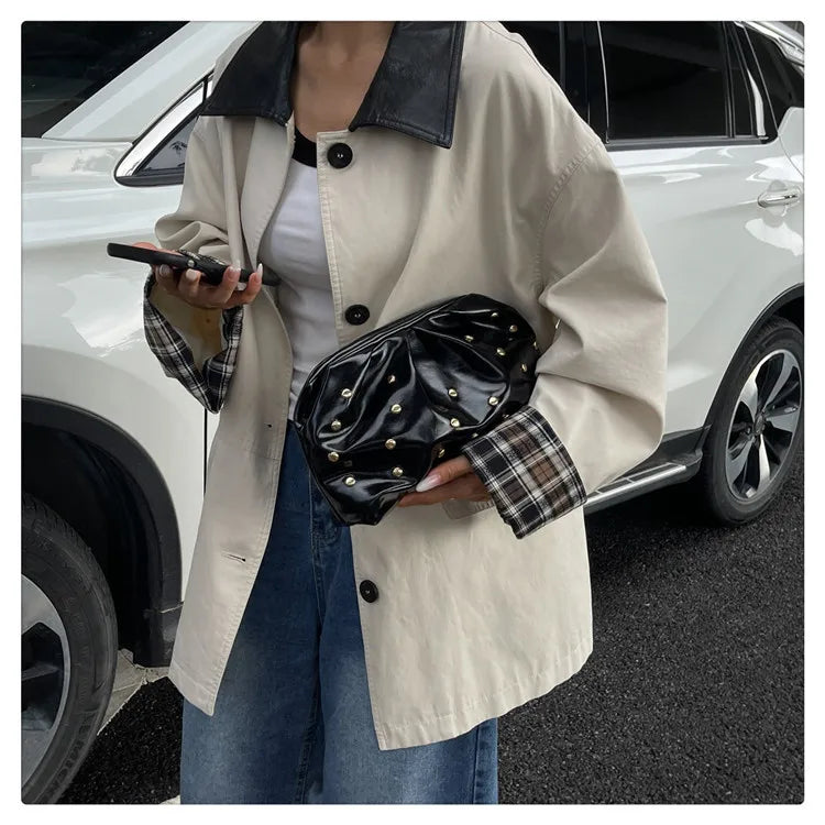 Simple Versatile Clip Evening Handbags for Women Solid Color Rivet Pleated Design Ladies Clutch Female Soft Pu Leather Purse