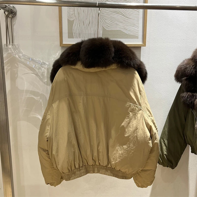 New winter style short down jacket with fox fur collar, high-quality fashion suede jacket, loose fit, thick and warm fur coat.