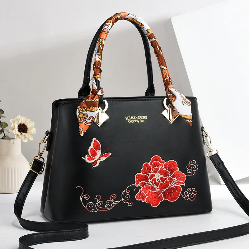 2024 New Women's Embroidered Handbag Versatile Fashion Trend Women's Crossbody Bag Exquisite Large Capacity Female Shoulder Bag