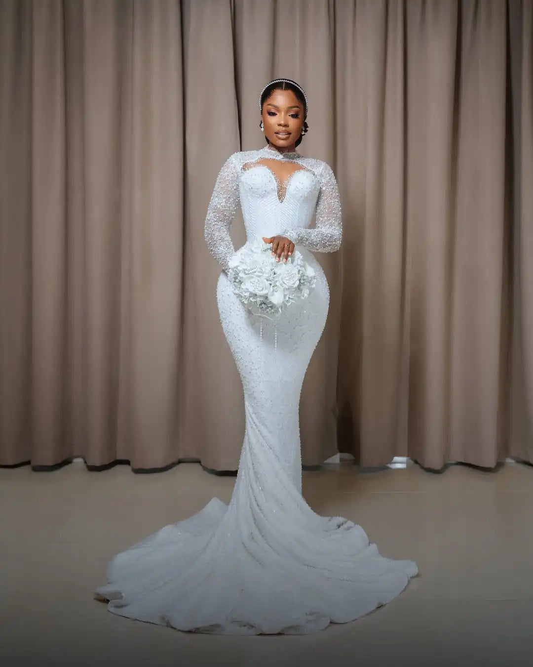 Elegant High Collar Long Sleeve Mermaid Wedding Dress Sparkling Water Diamond Phantom Hollow Bride Dress Customized