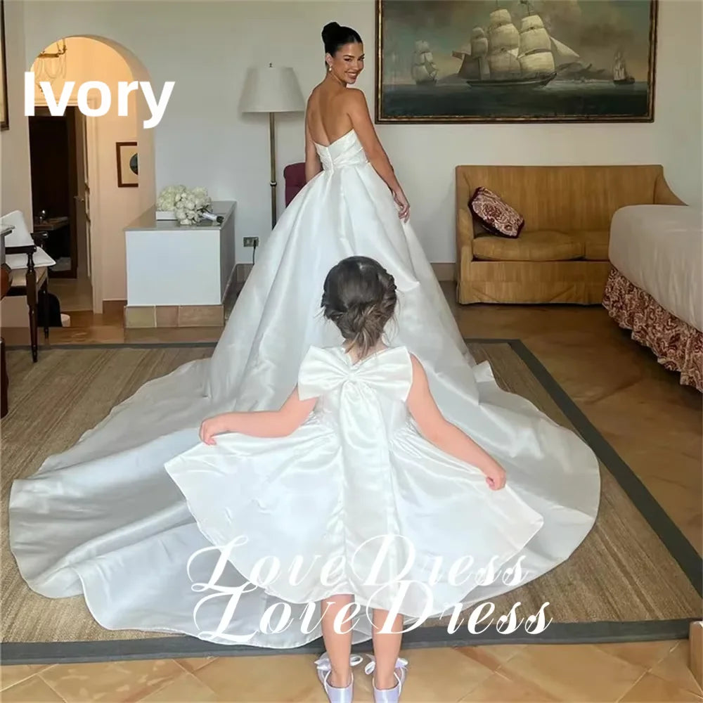 Customized Simple Stain Strapless Pleats A-Line High Side Slit Wedding Dress Pastoral Sleeveless Boat Neck Backless Lace Up 2026