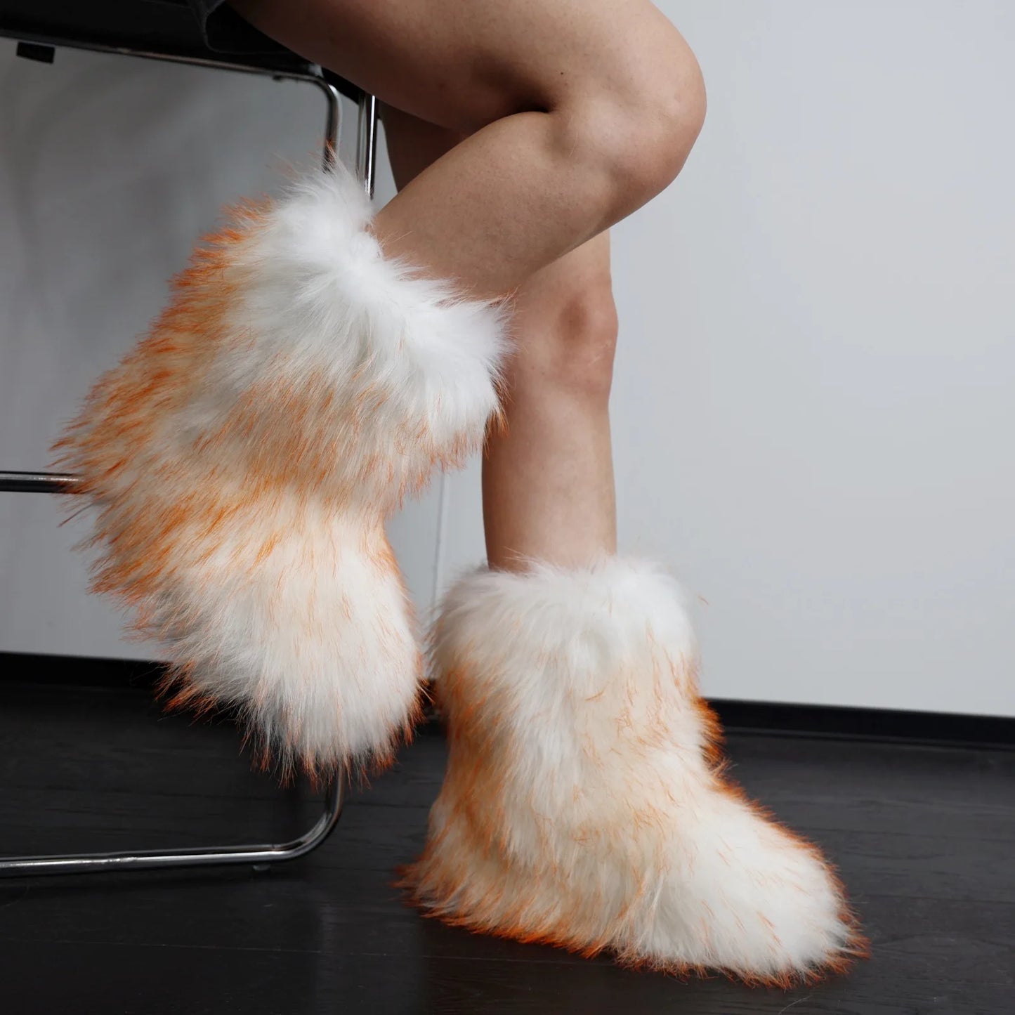 Women's Winter Fluffy Faux Fox Fur Boots Woman Plush Warm Snow Boots Luxury Footwear Girls' Furry Fur Bottes Fashion