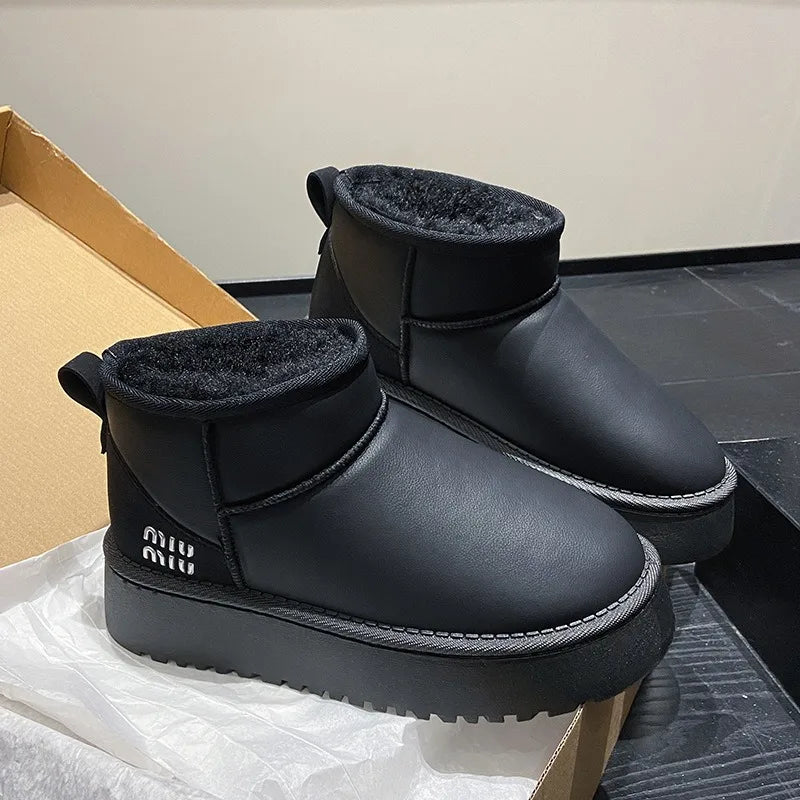 Sponge cake thick soled snow boots for women, 2025 new winter waterproof short tube height increasing warm bread shoes