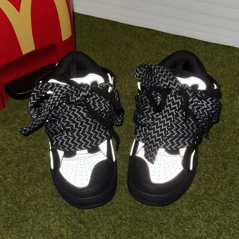 Black White Mixed Colors Couple Casual Sneakers Novelly Reflective Thick Sole Lace-Up Walking Shoes Breathable Women Men Shoes