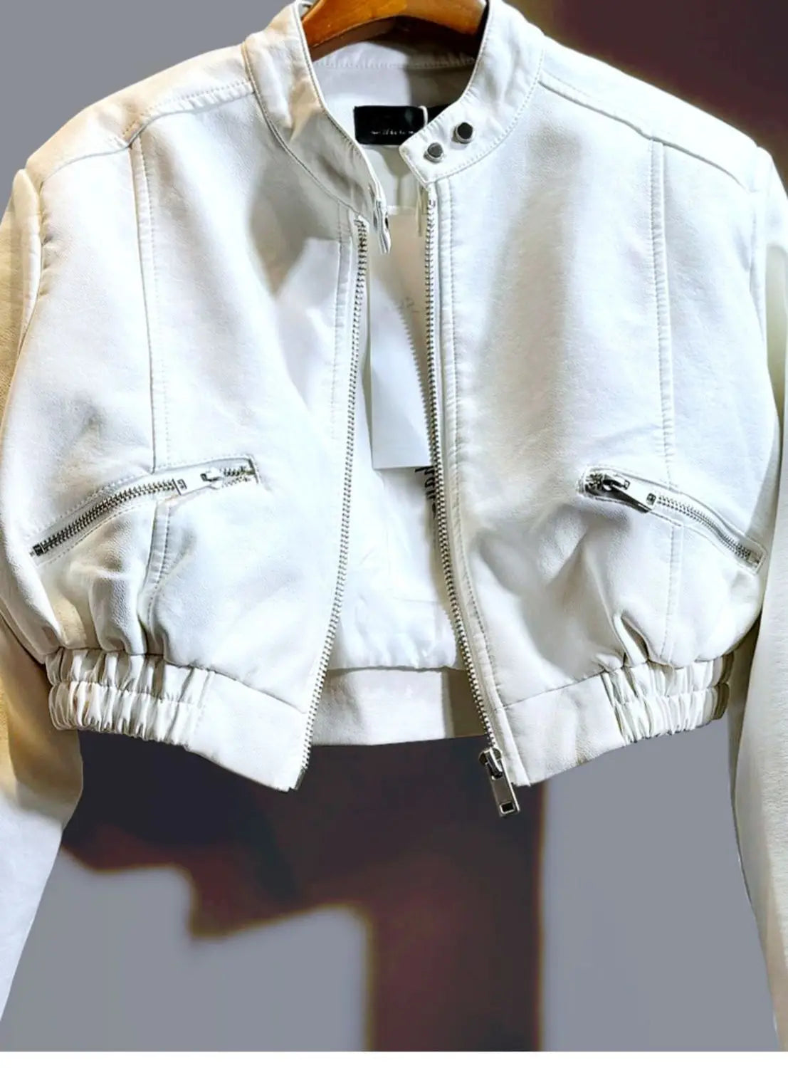 2025 Autumn New Handsome Versatile Short Motorcycle Jacket Top High Waist PU Leather Jacket for Women  Faux Fur Coat