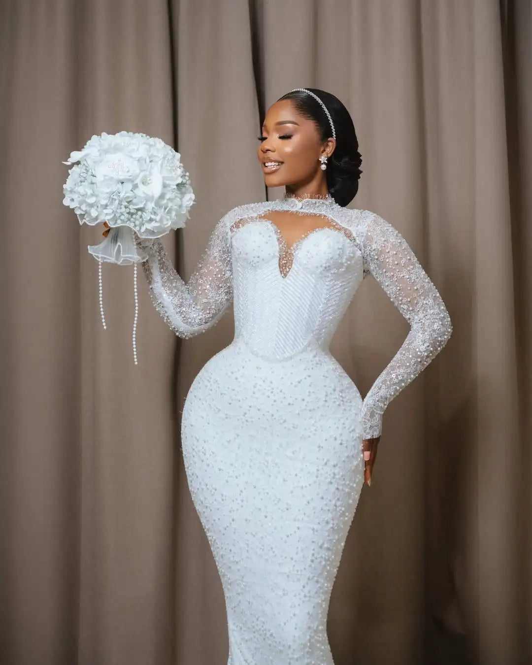 Elegant High Collar Long Sleeve Mermaid Wedding Dress Sparkling Water Diamond Phantom Hollow Bride Dress Customized