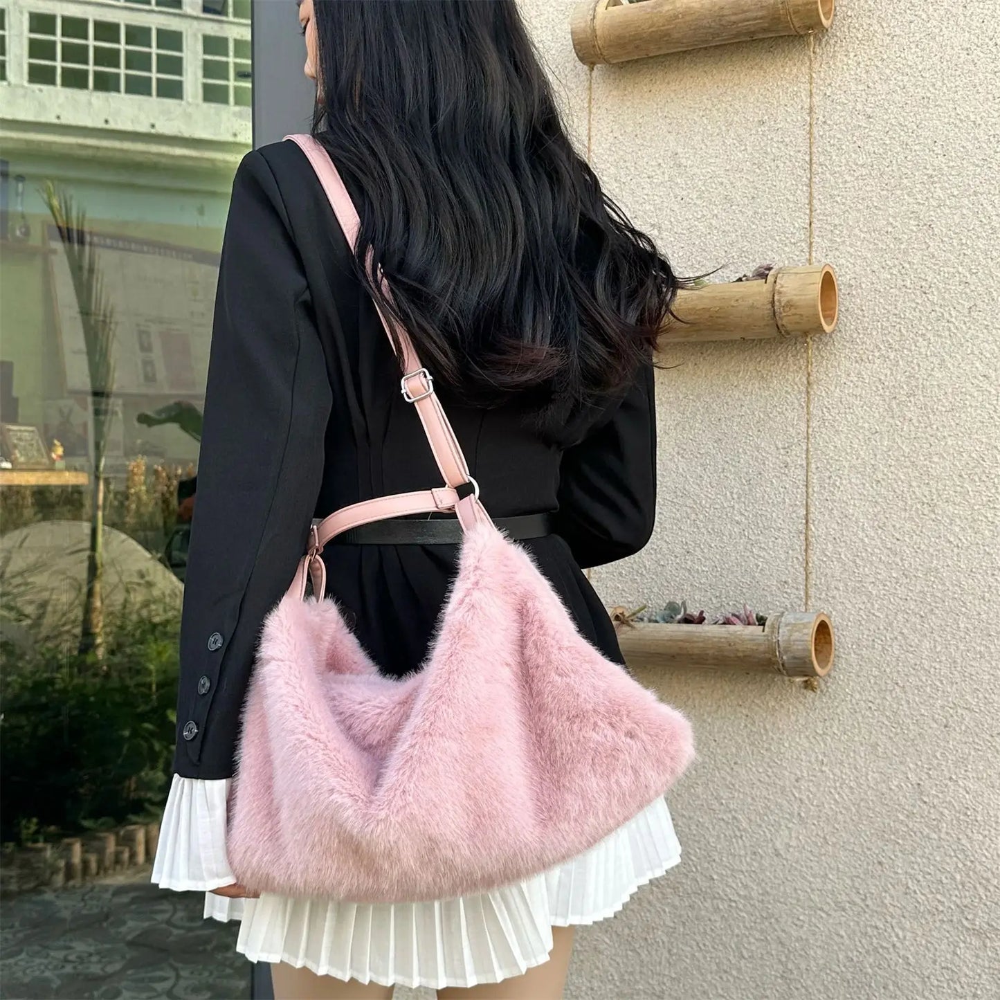Women's Plush Crossbody Bag Single Shoulder Handbag Large Capacity Casual Autumn Winter Fur Bag Fashionable All-Match Bag
