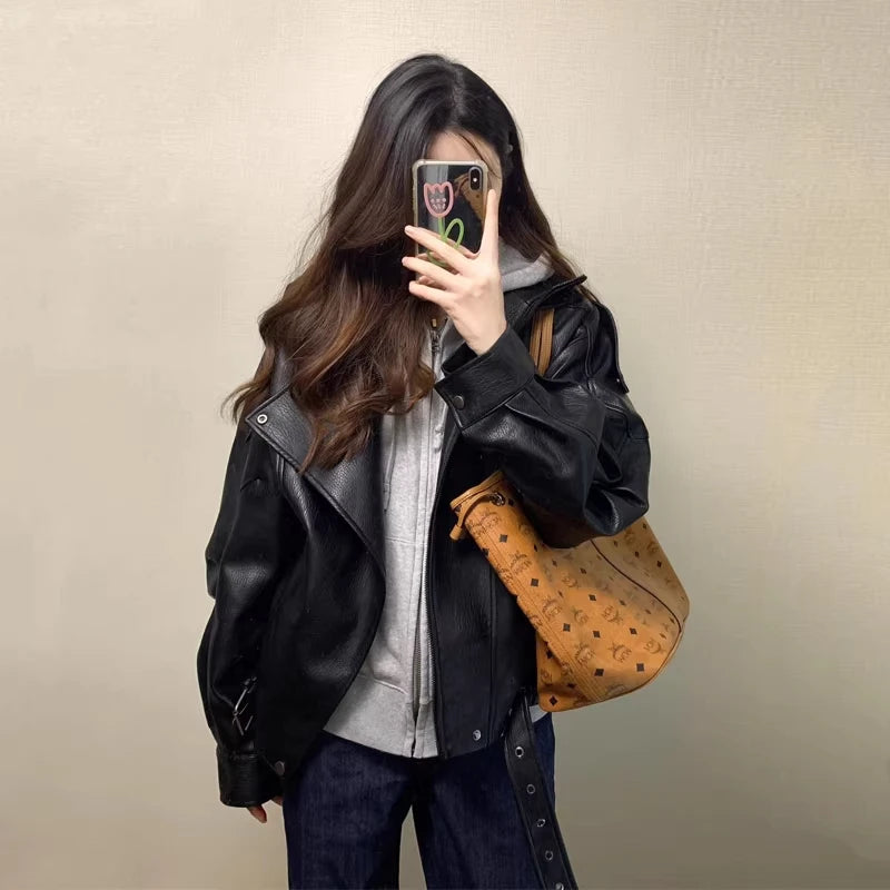 Black Leather Jacket Women's Loose Motorcycle Style Coat Flip Collar Short Size Small Autumn Winter New Arrival Fashion Trend