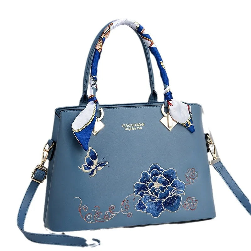 2024 New Women's Embroidered Handbag Versatile Fashion Trend Women's Crossbody Bag Exquisite Large Capacity Female Shoulder Bag