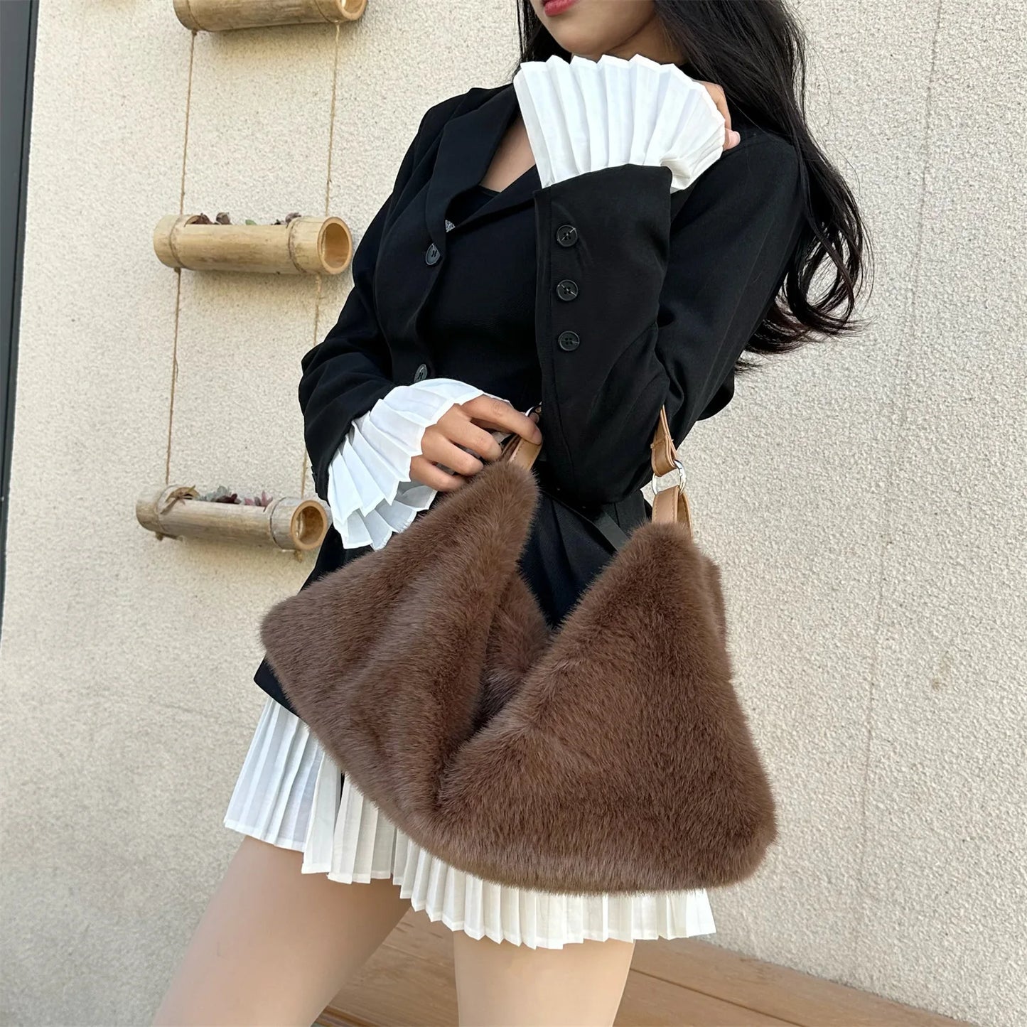 Women's Plush Crossbody Bag Single Shoulder Handbag Large Capacity Casual Autumn Winter Fur Bag Fashionable All-Match Bag