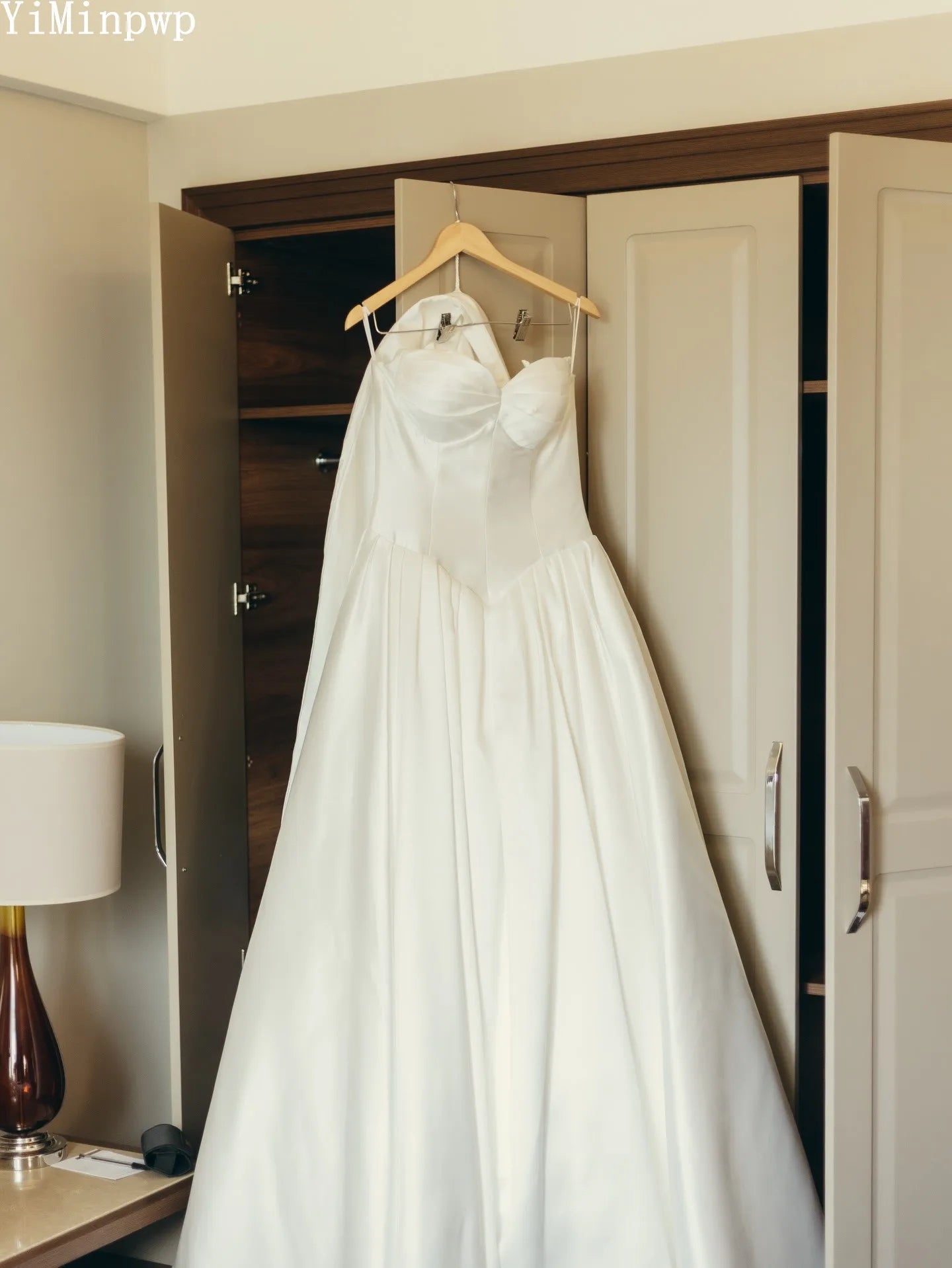 Simple White Wedding Dresses for Bride Sweetheart Drop-Waistline Corset Satin Summer Africa Bridal Ceremony Gown Customized