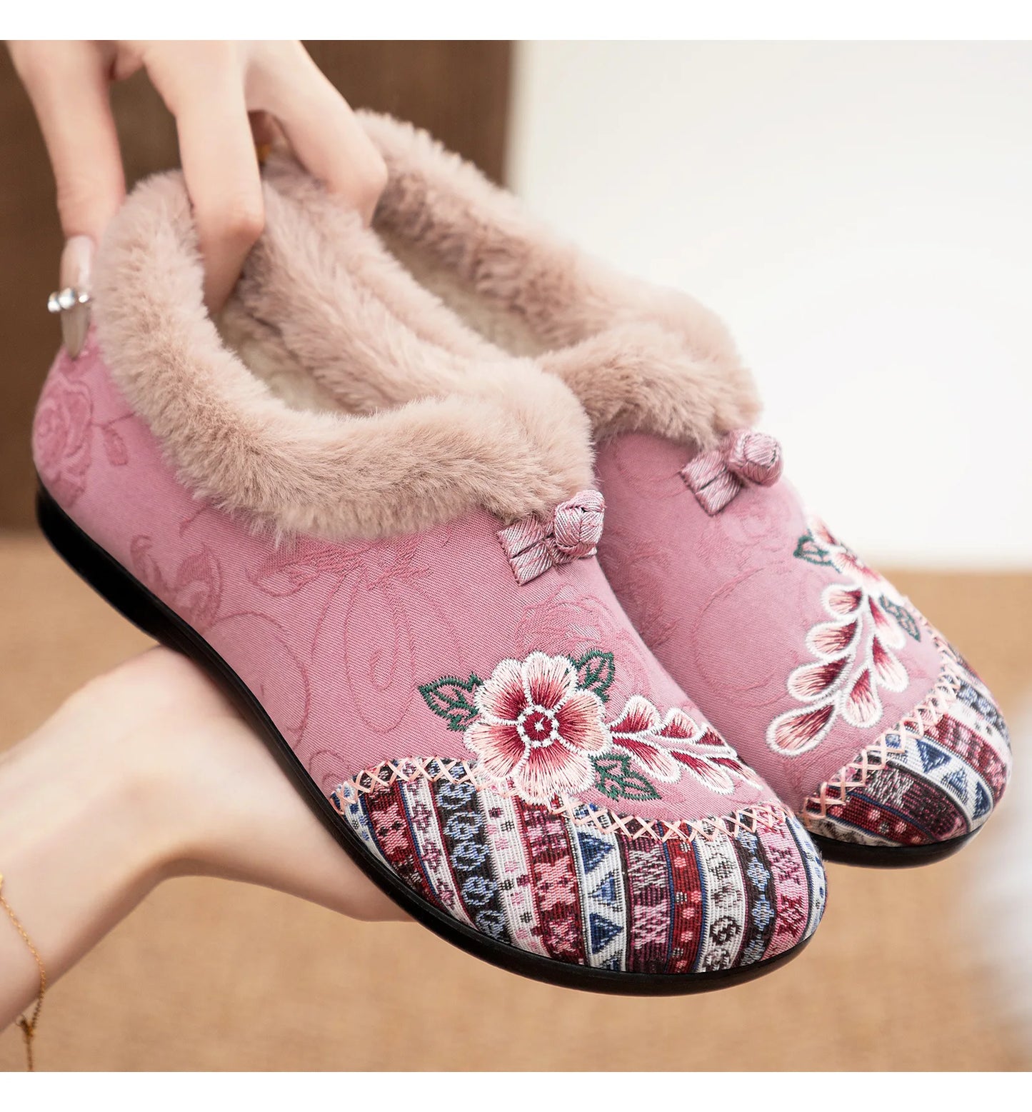 Fashion Women's Shoes Zapatillas De Mujer Cotton Shoes Woman Botines Embroidered Snow Boots Women Botas Winter Warm Short Boots