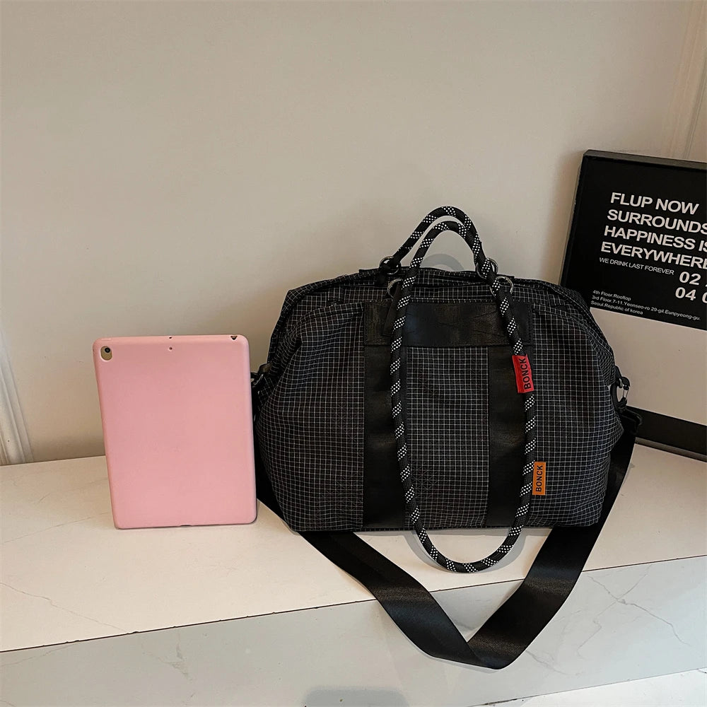 Geometric Design Travelling Shoulder Crossbody Gym Bags For Women Wet and Dry Separated Large Capacity Shopper Handbag For Sport