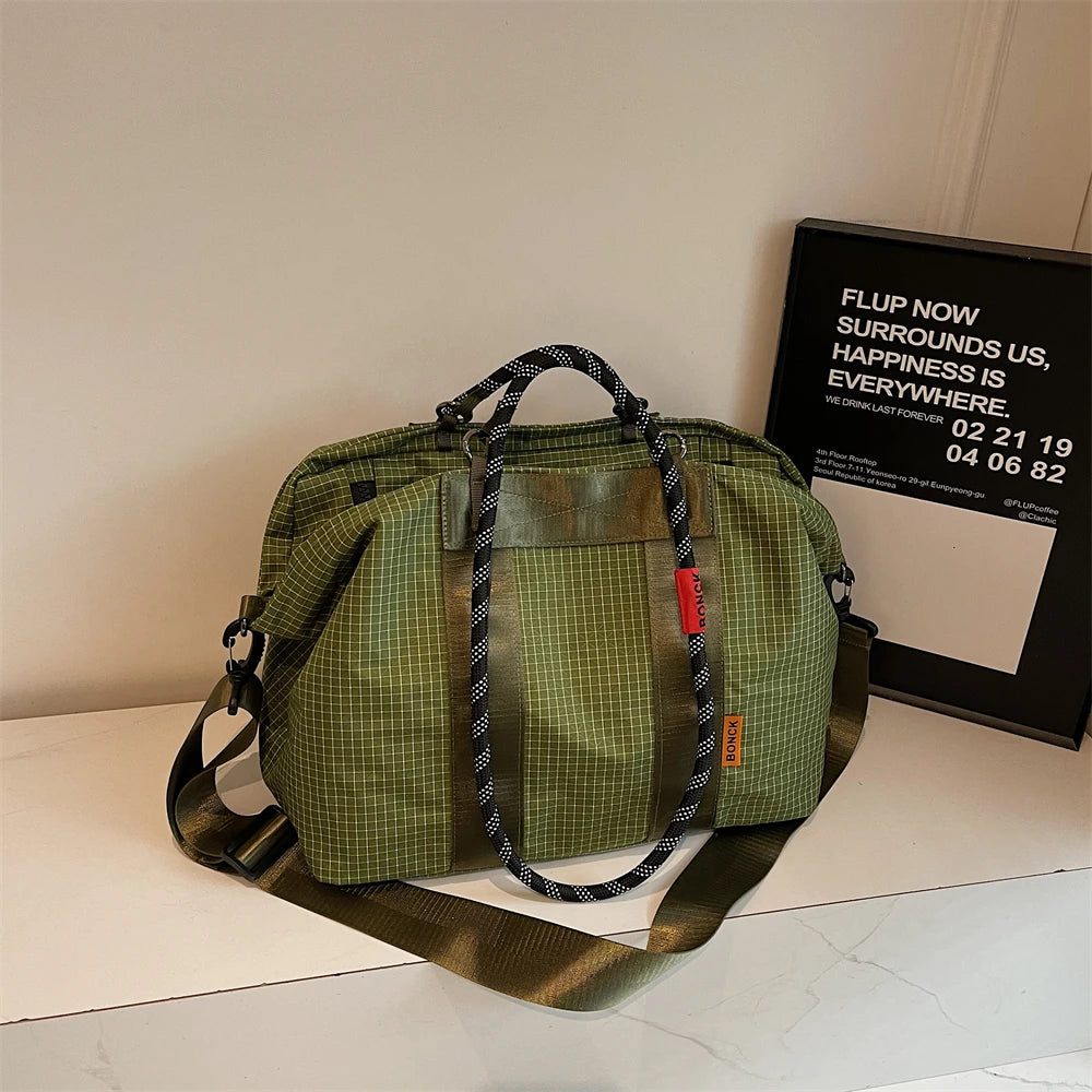 Geometric Design Travelling Shoulder Crossbody Gym Bags For Women Wet and Dry Separated Large Capacity Shopper Handbag For Sport