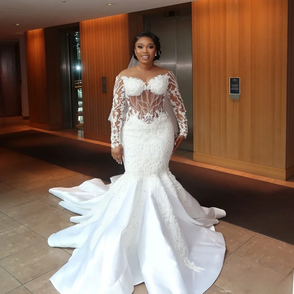 Luxury White Mermaid Wedding Dress Lace Decal Beads Sexy V-neck Bride Dress African Women Transparent Sleeves Banquet Dress