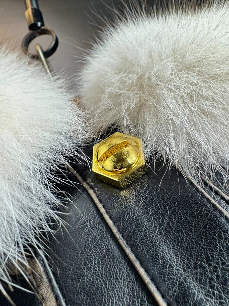 Temperament Black Leather Jacket Women 2026 Winter Real Fox Fur Short High Waist PU Leather Coat Slim-Fitting Coats