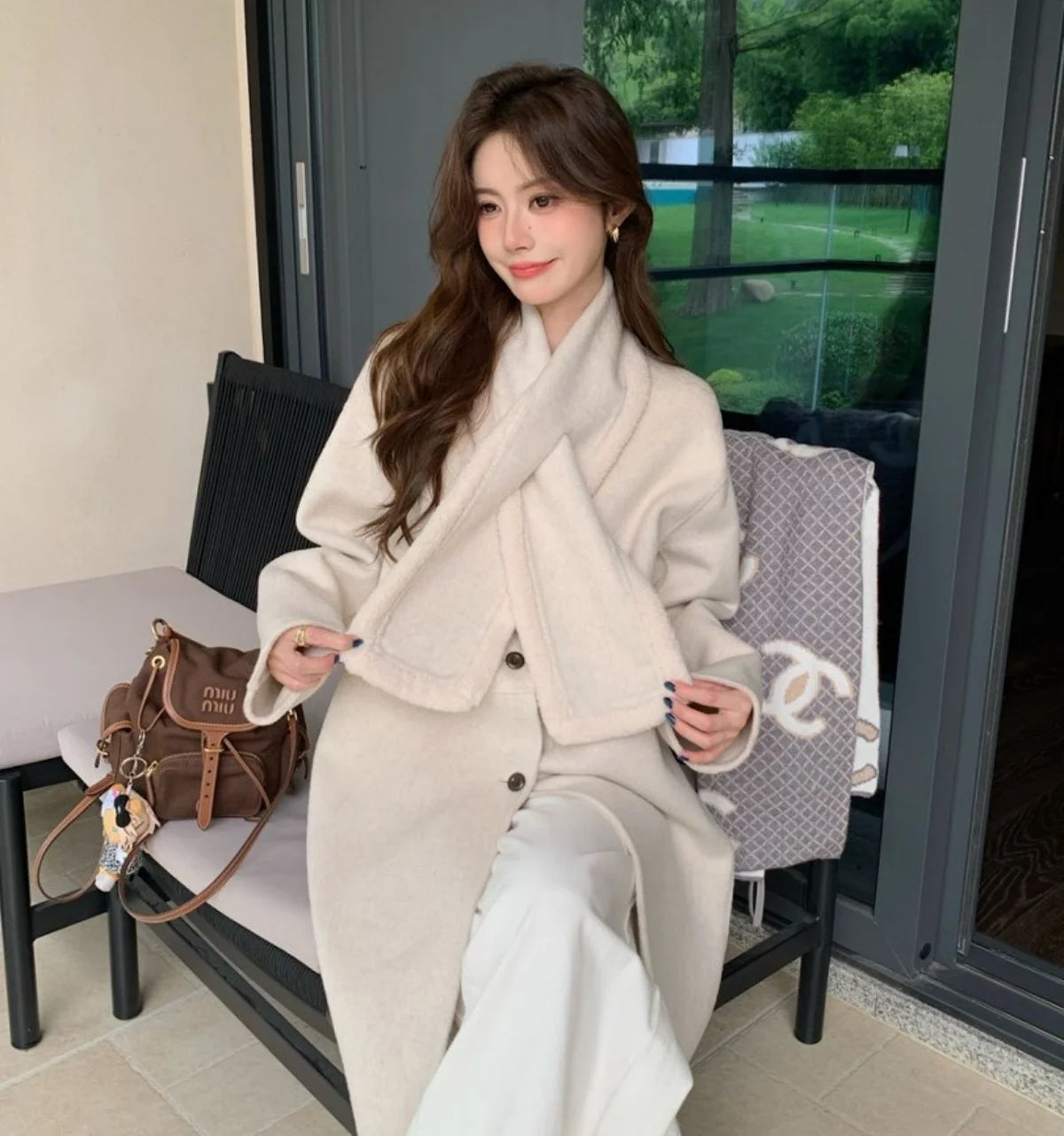 Autumn and winter hot fashion round neck scarves, medium to long styles, small women's double-sided wool coats with temperament,