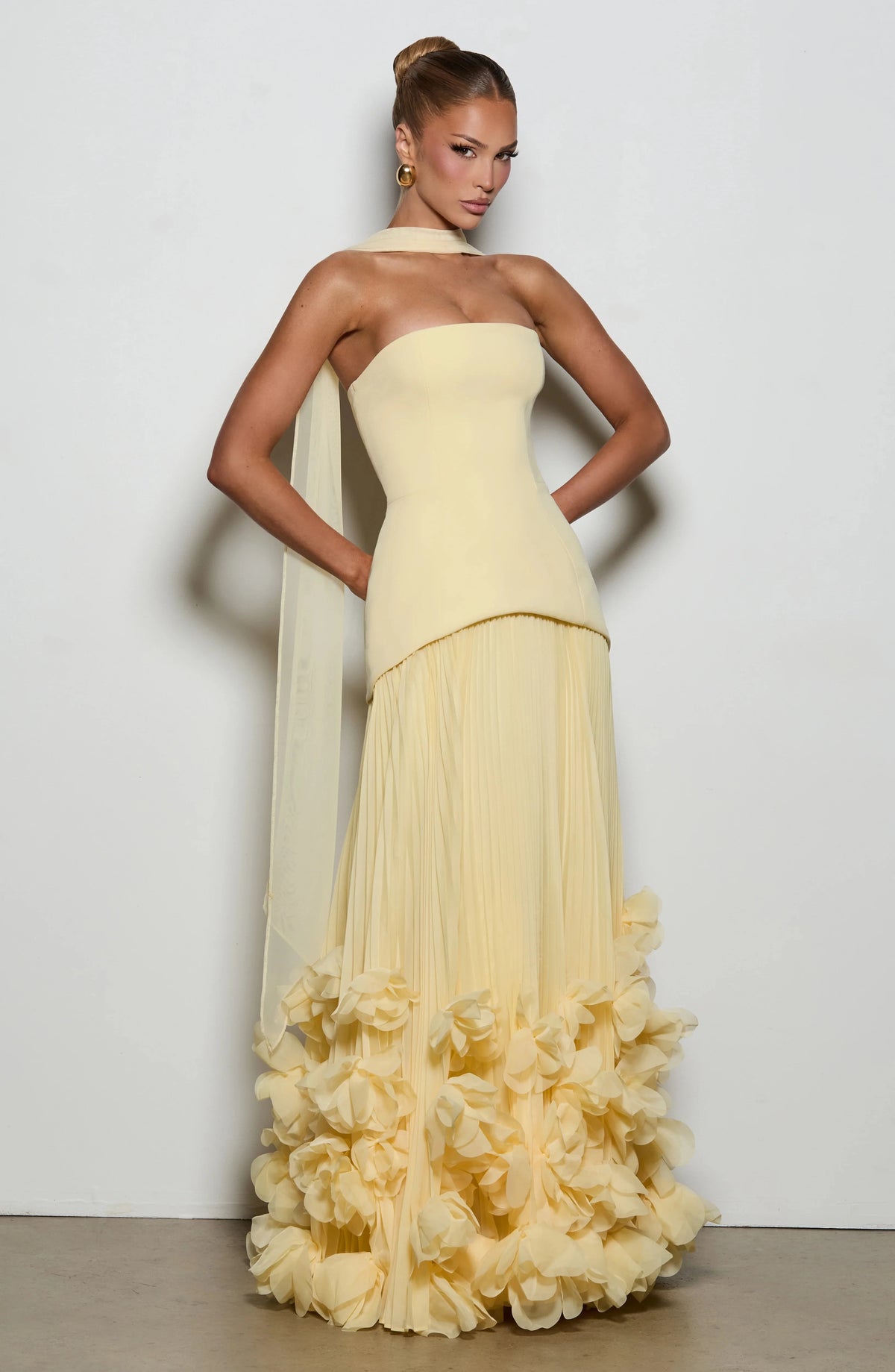 Sexy Lemon Strapless Corset Maxi Gown Sleeveless Corset Pleated Chiffon 3d Floral Hem Flowy Skirt Formal Evening Party Wear
