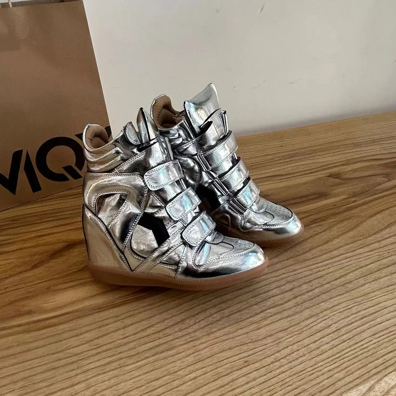 High Top Women's Sneakers New 2026 Autumn Winter Ankle Boots Thick Bottom Leather Casual Shoes Wedge Heels Hook&Loop Sport Shoes