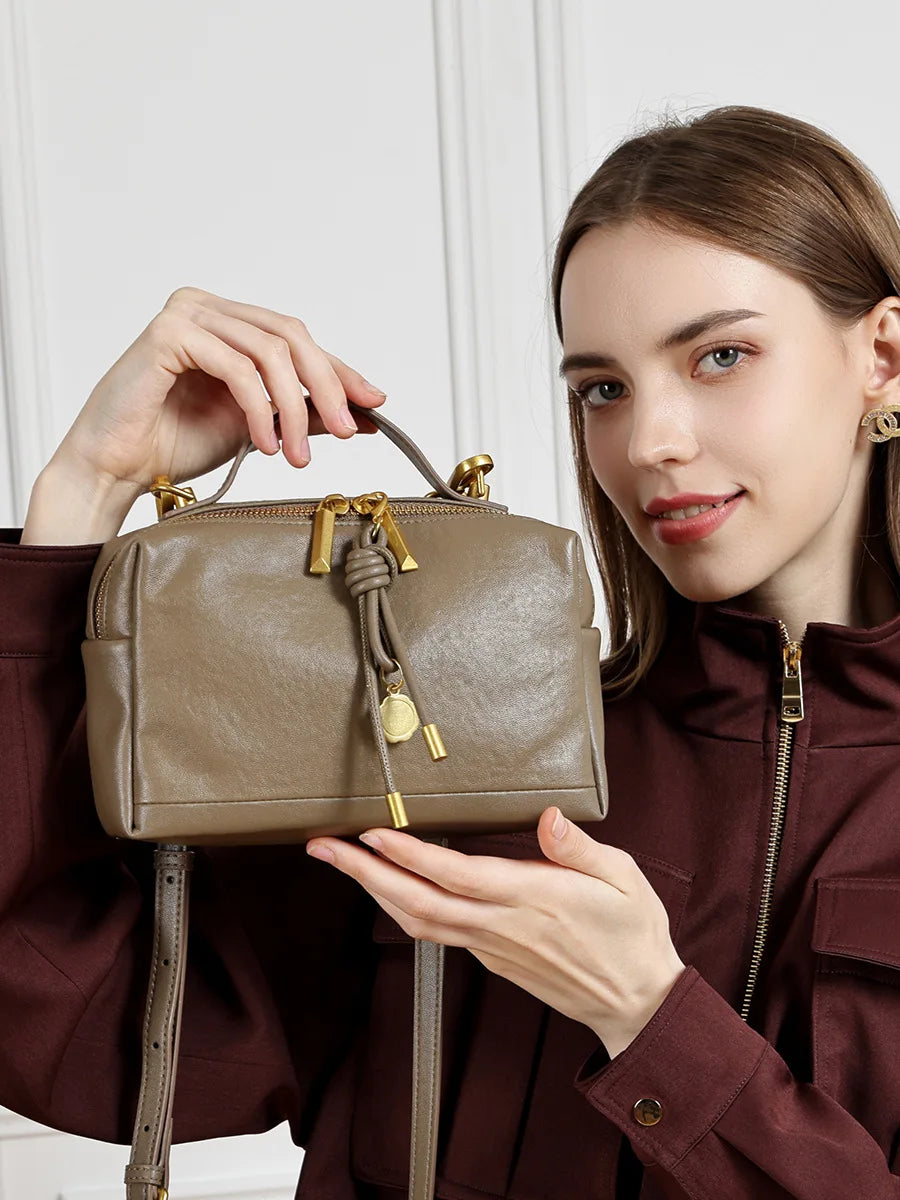YANATARI Luxury Handbags Female Crossbody Bags Shoulder Bag Women Bags New Fashion 2026 Genuine Cowhide Leather Satchel