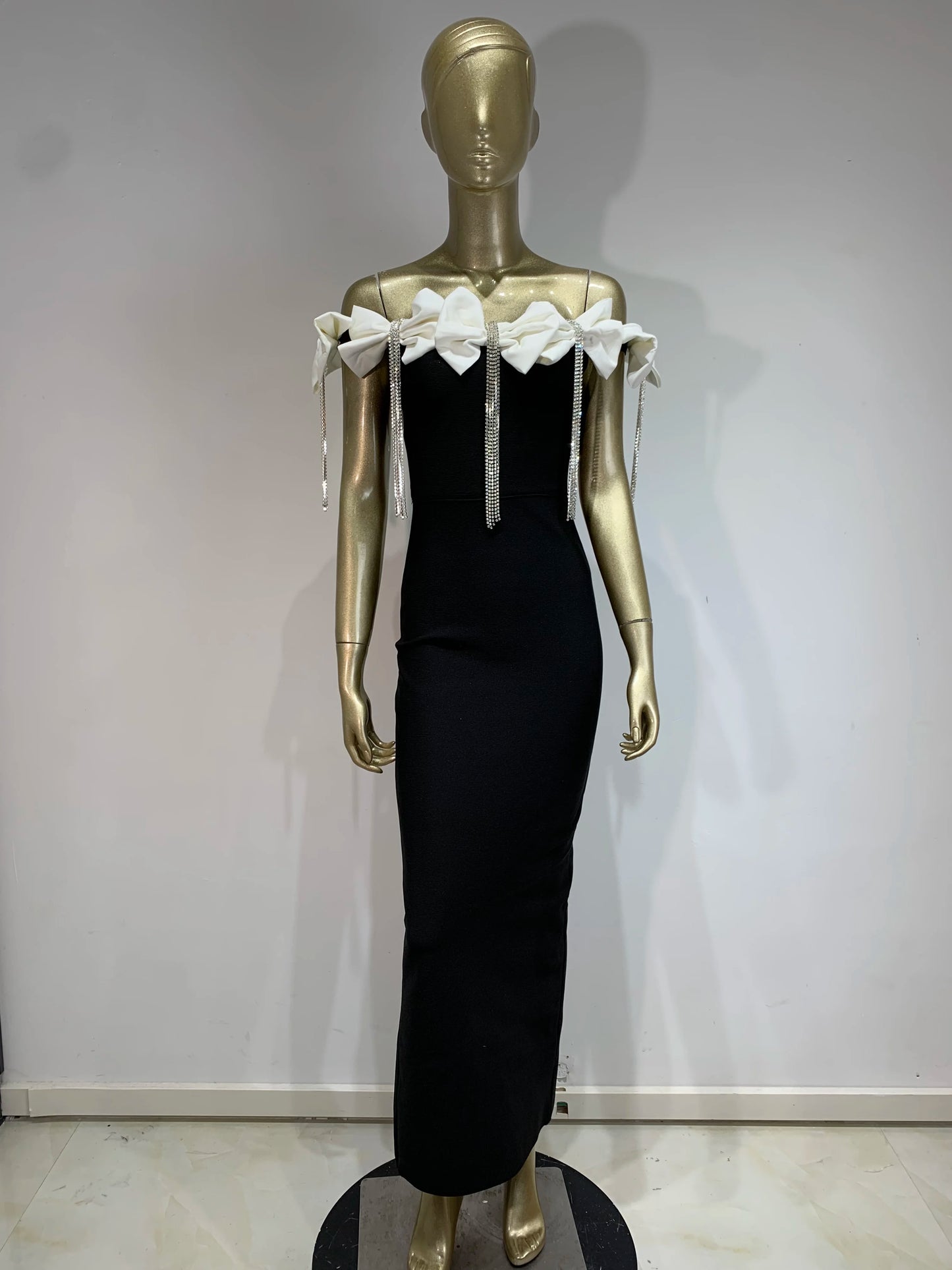 Women Celebrity Sexy Off Shoulder Bow Tie Diamonds Black Maxi Long Bandage Dress 2024 Knitted Elegant Evening Club Party Outfit