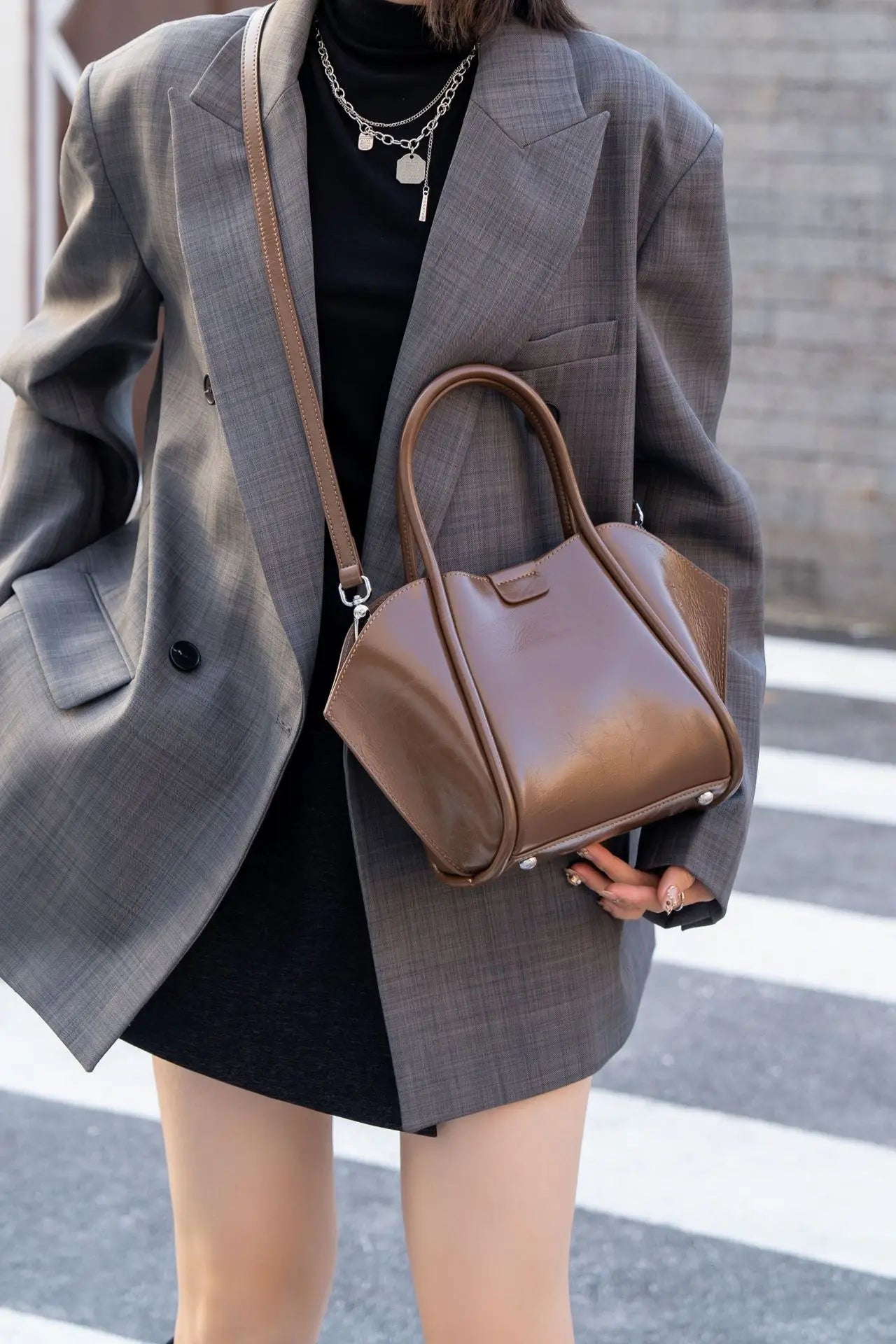 YANATARI Genuine Leather Woman Bag Shoulder Bag Handbags Ladies Crossbody Bags Luxury Designer Minimalism Bag Cowhide Bucket Bag