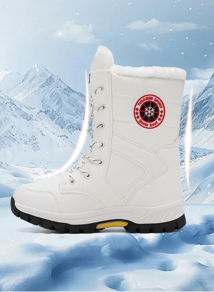 2025 new winter warm plush lined snow boots women's outdoor waterproof and non-slip plush cotton boots comfortable platform shoe