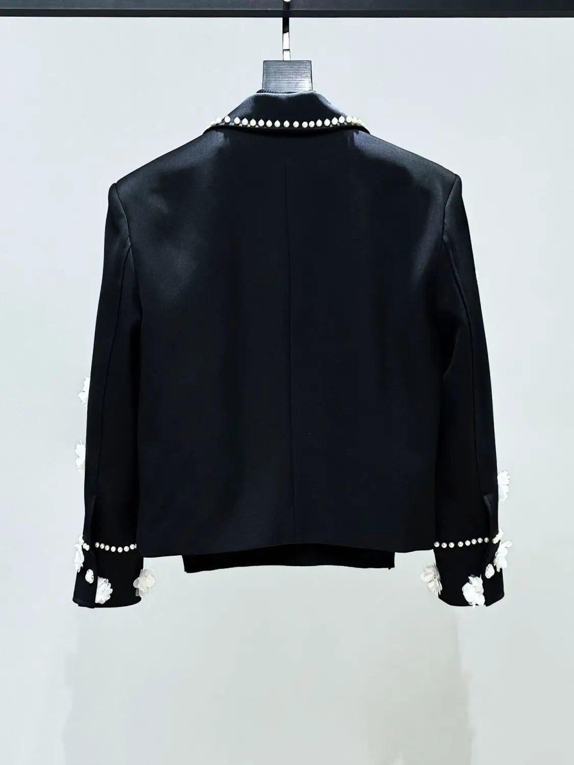 Premium Exquisite 3D Pearl Short Jacket UNISEX Autumn Korean Style Edgy Floral Top with Unique Heavy-Duty Craftsmanship
