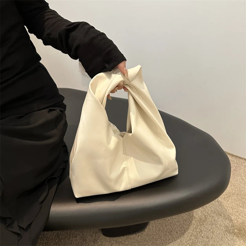 Elegant Folded Cloud Women's Handbag Trendy Minimalist PU Leather Tote Bag Soft Surface Magnetic Buckle Closure Casual Use