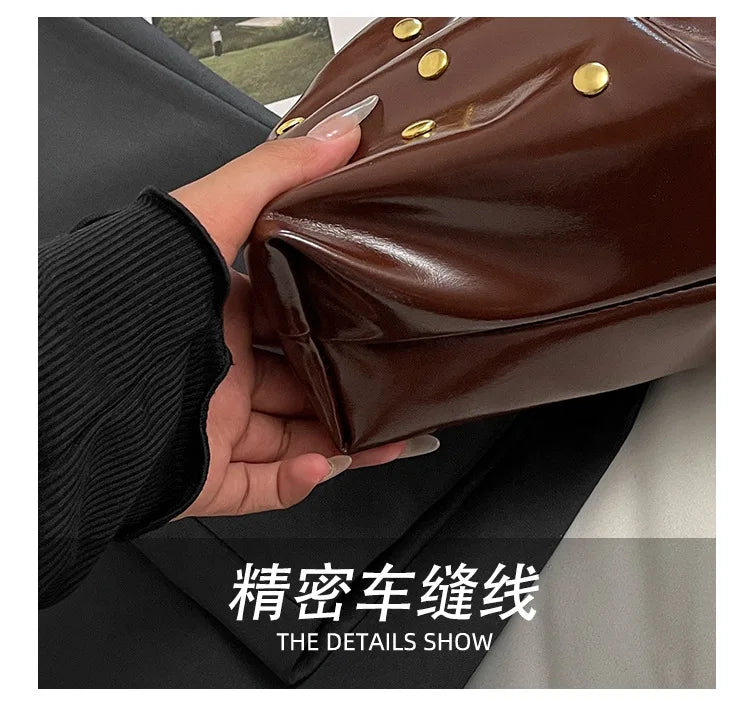 Simple Versatile Clip Evening Handbags for Women Solid Color Rivet Pleated Design Ladies Clutch Female Soft Pu Leather Purse