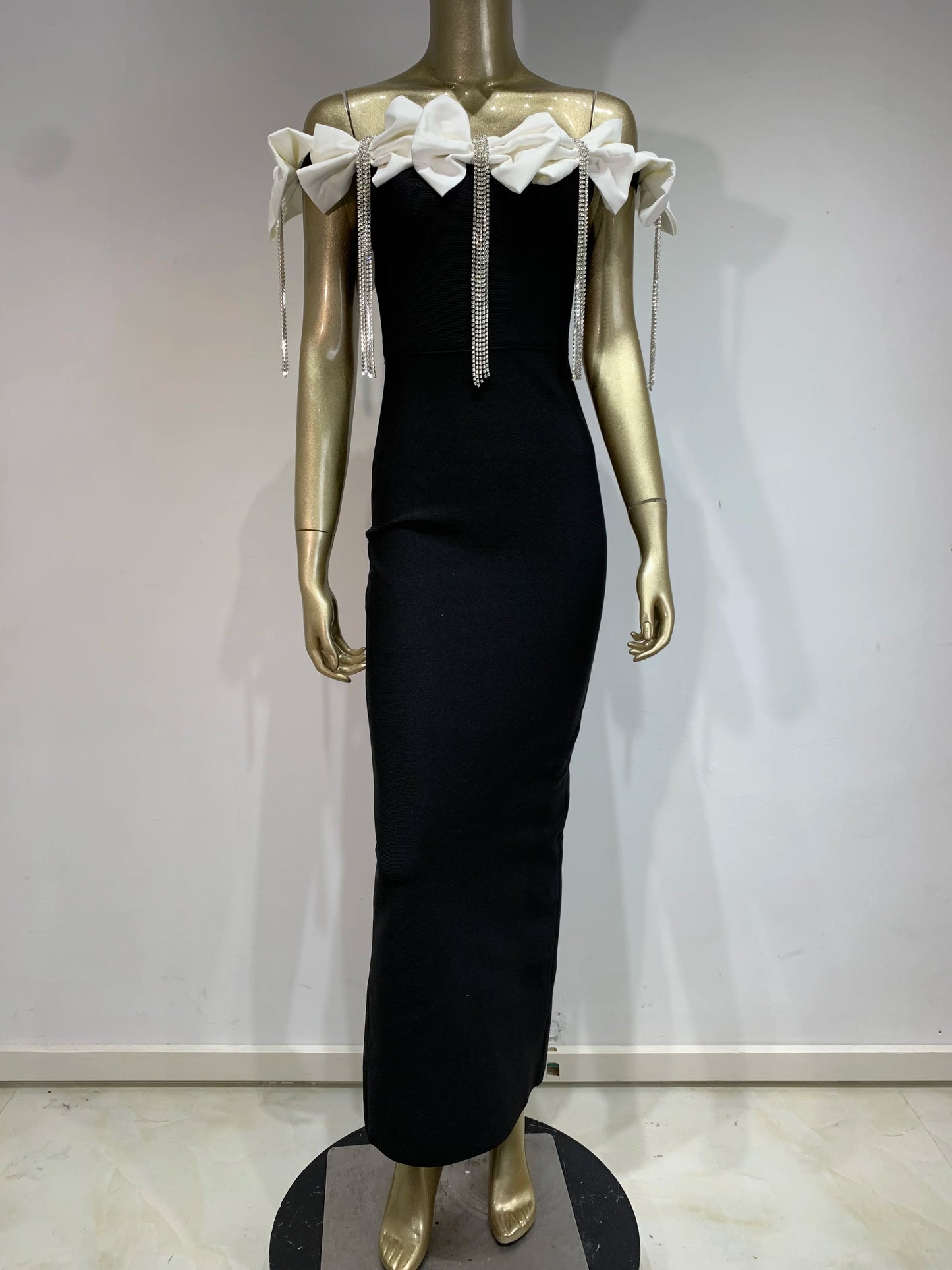 Women Celebrity Sexy Off Shoulder Bow Tie Diamonds Black Maxi Long Bandage Dress 2024 Knitted Elegant Evening Club Party Outfit