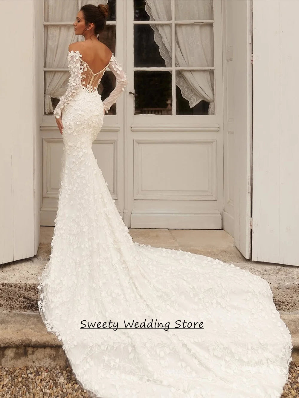 Luxury Lace Mermaid Wedding Dress Customized V Neck Long Sleeves Court Train Woman Bride Bridal Gown Illusion Back