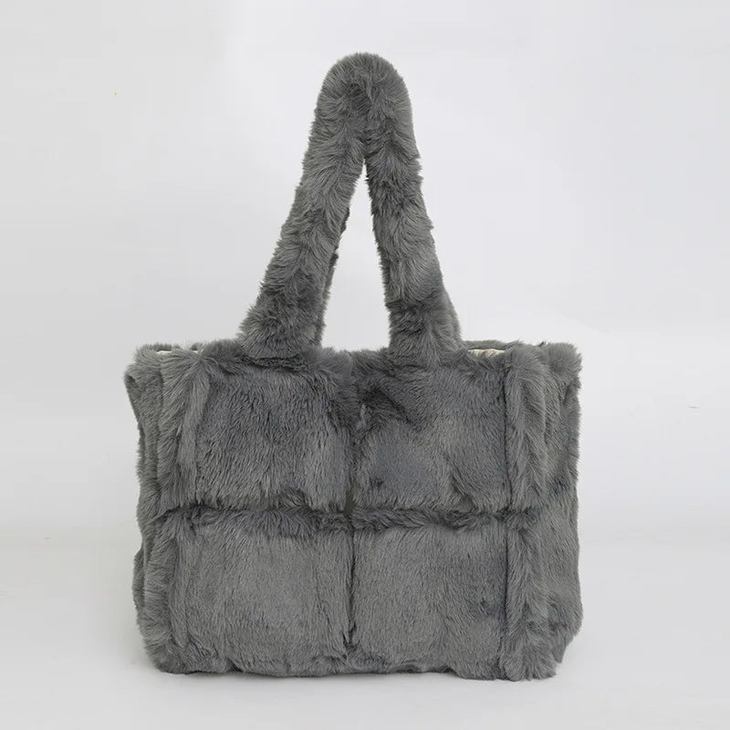New plush women's handbag, large capacity shoulder bag, suitable for shopping and shopping, winter women's armpit bag