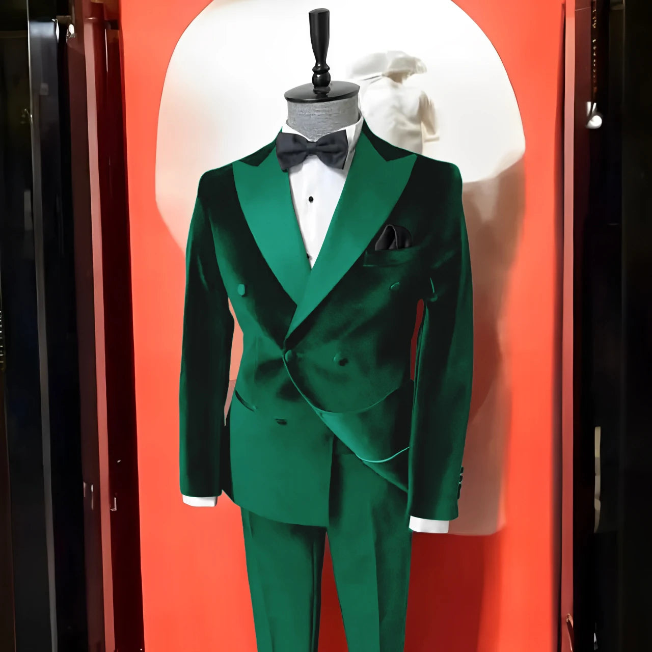 Black Velvet Suits for Men Peak Lapel Formal Wedding Groomsmen 2 Piece Jacket Pants Male Clothing Luxury Costume Homme Terno