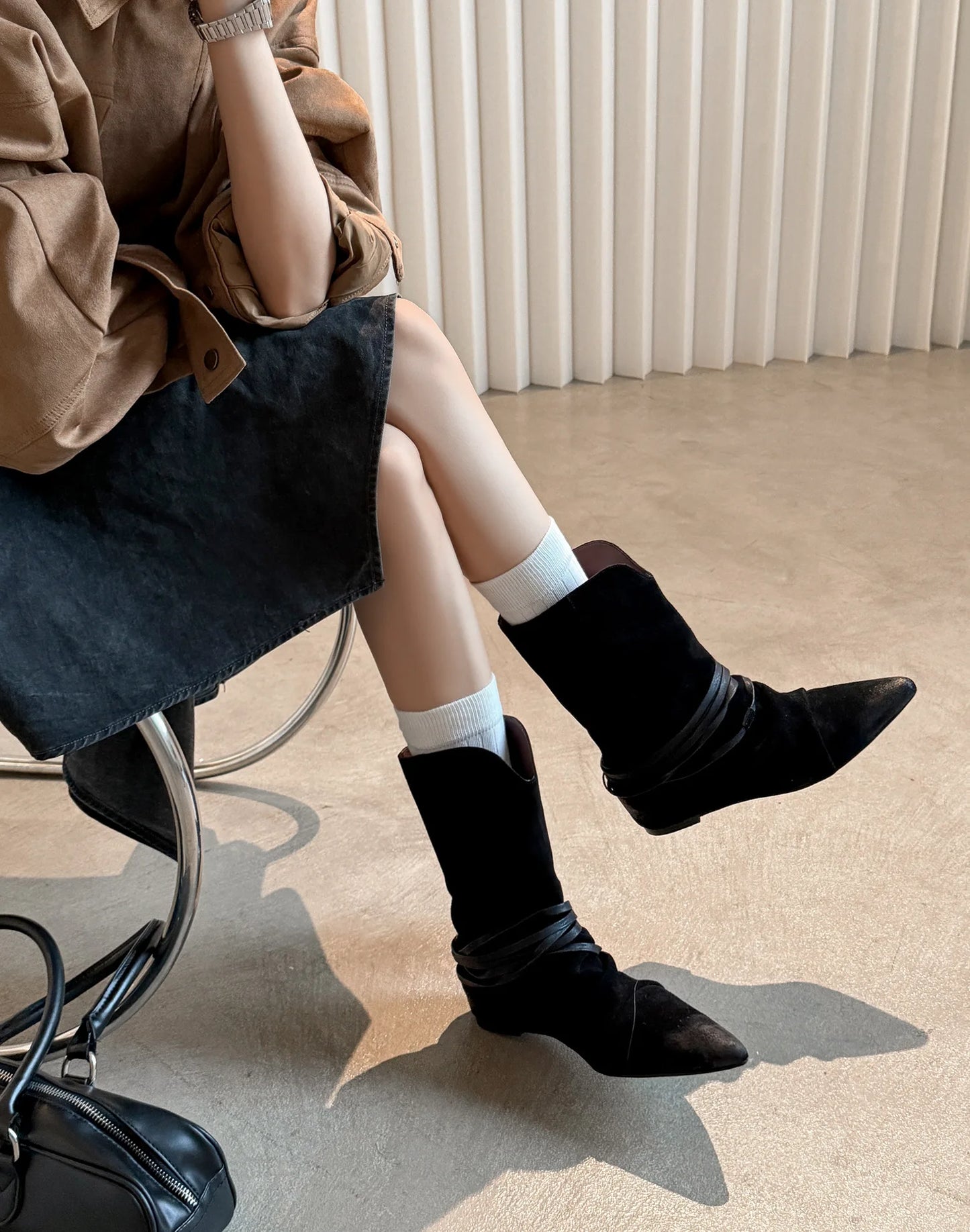Arden Furtado Autumn Cow Suede Increased Internal Western Boots Pointed Toe Pleated Slip-On Middle Ankle Strap Short Boots