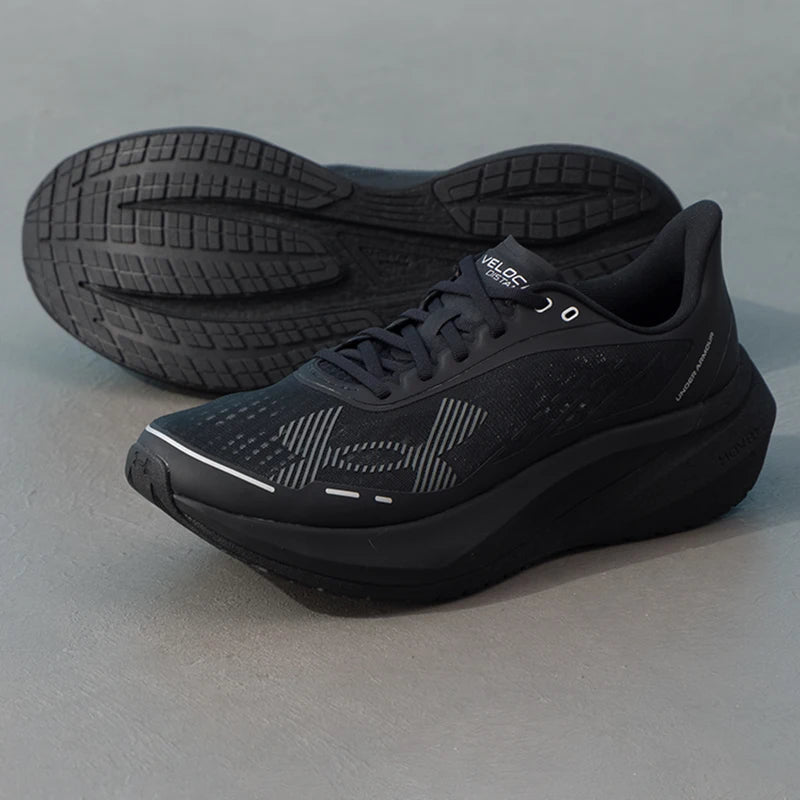 Under Armour Men's Sports Shoes, Running Shoes, Cushioning and Stability Training Shoes, Lightweight and Breathable Fitness Running Shoes 6006030-001
