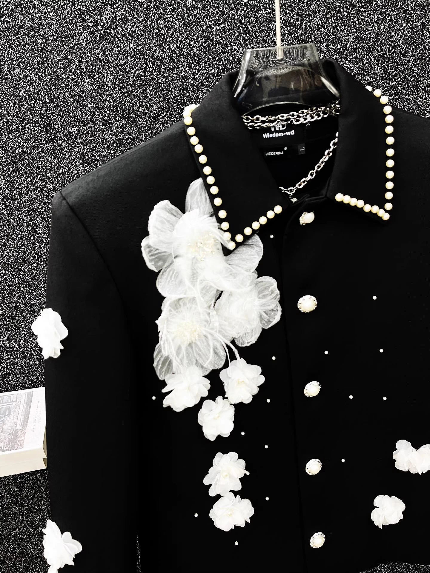 High-End Pearl Stylish Unique Jackets Men 2025 Autumn New Short Style Coats Handsome Personality Contrast Color Flower Chic Tops