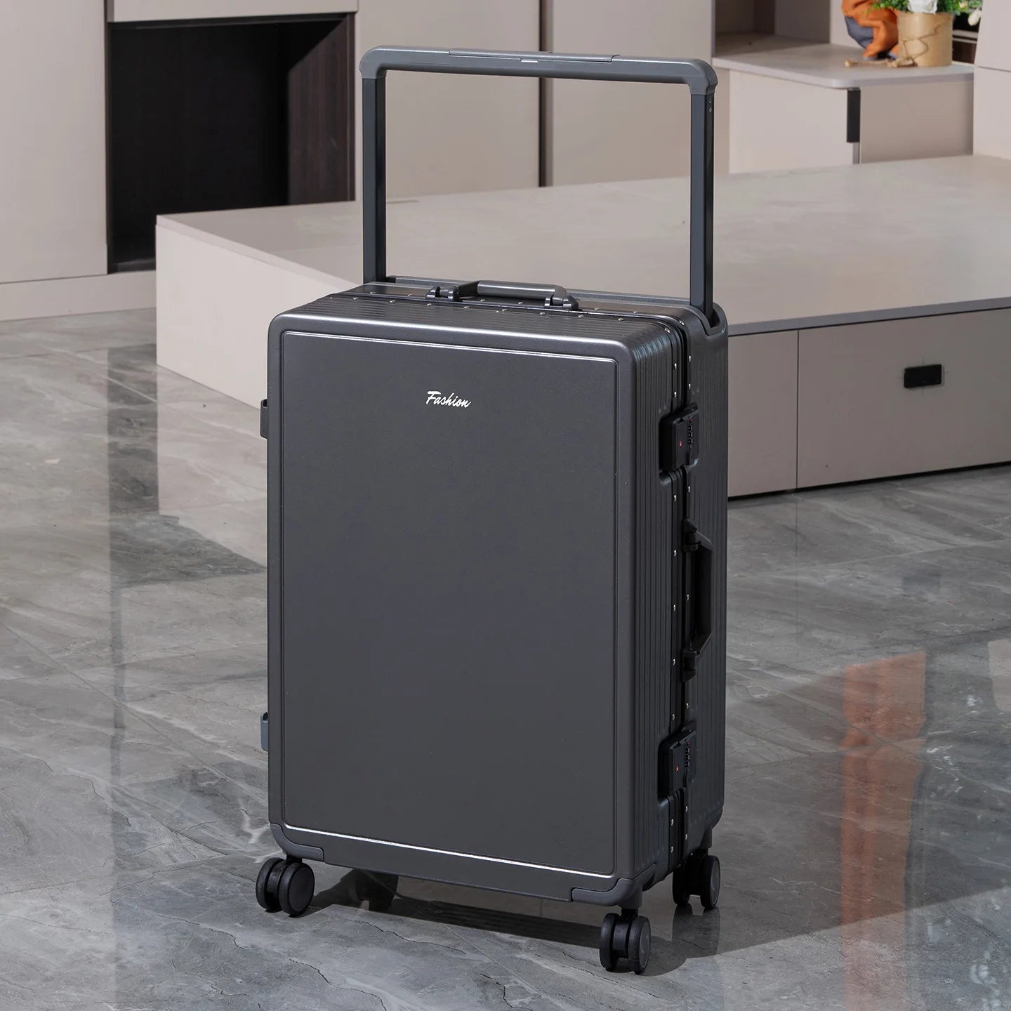 Wide Tie Rod Luggage Aluminum Frame with Durable PC Trolley Case 30 inch Multifunctional Suitcase with Large Capacity