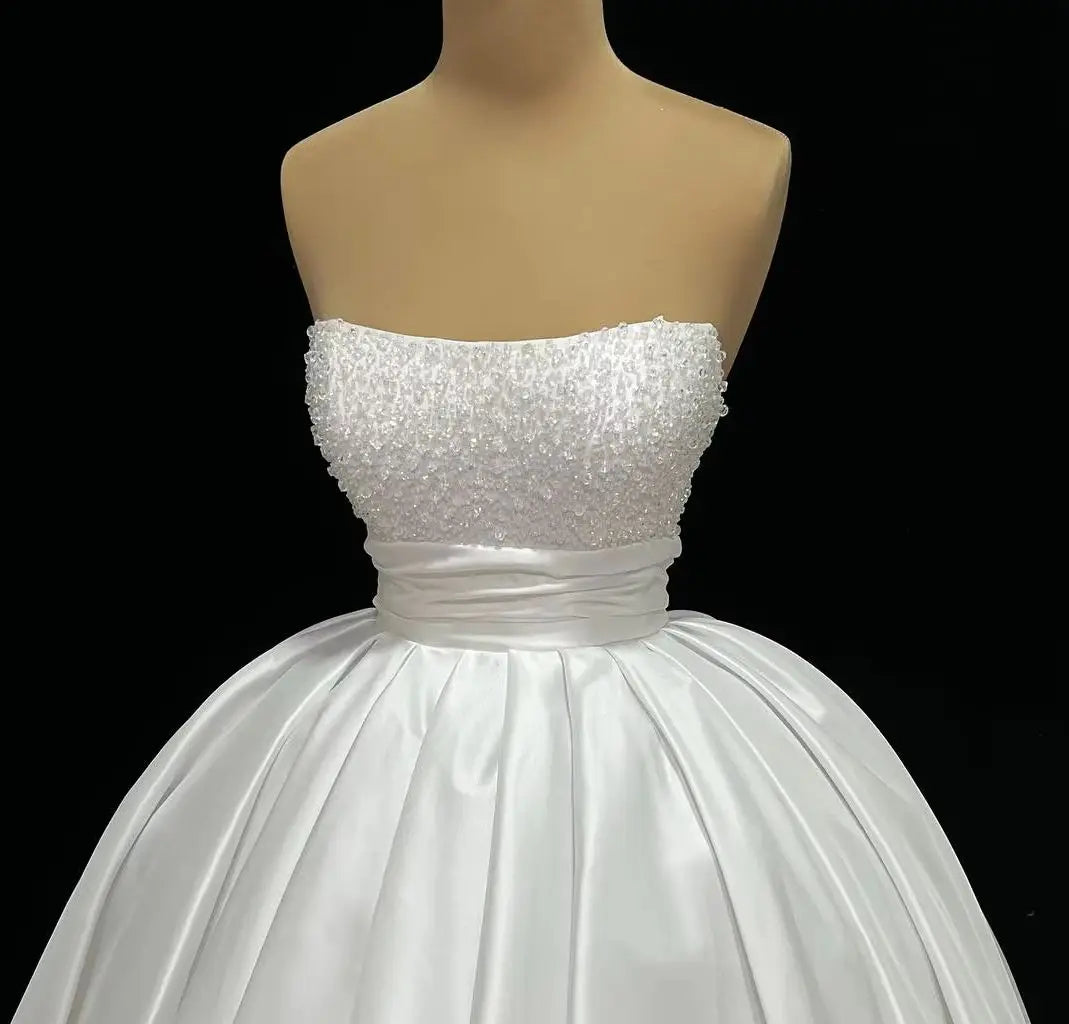 Luxury Strapless Satin Wedding Gown Hand Beaded Top Puffy Ball Skirt Big Bow Back Bridal Dress White Civil Wedding Dresses 2026