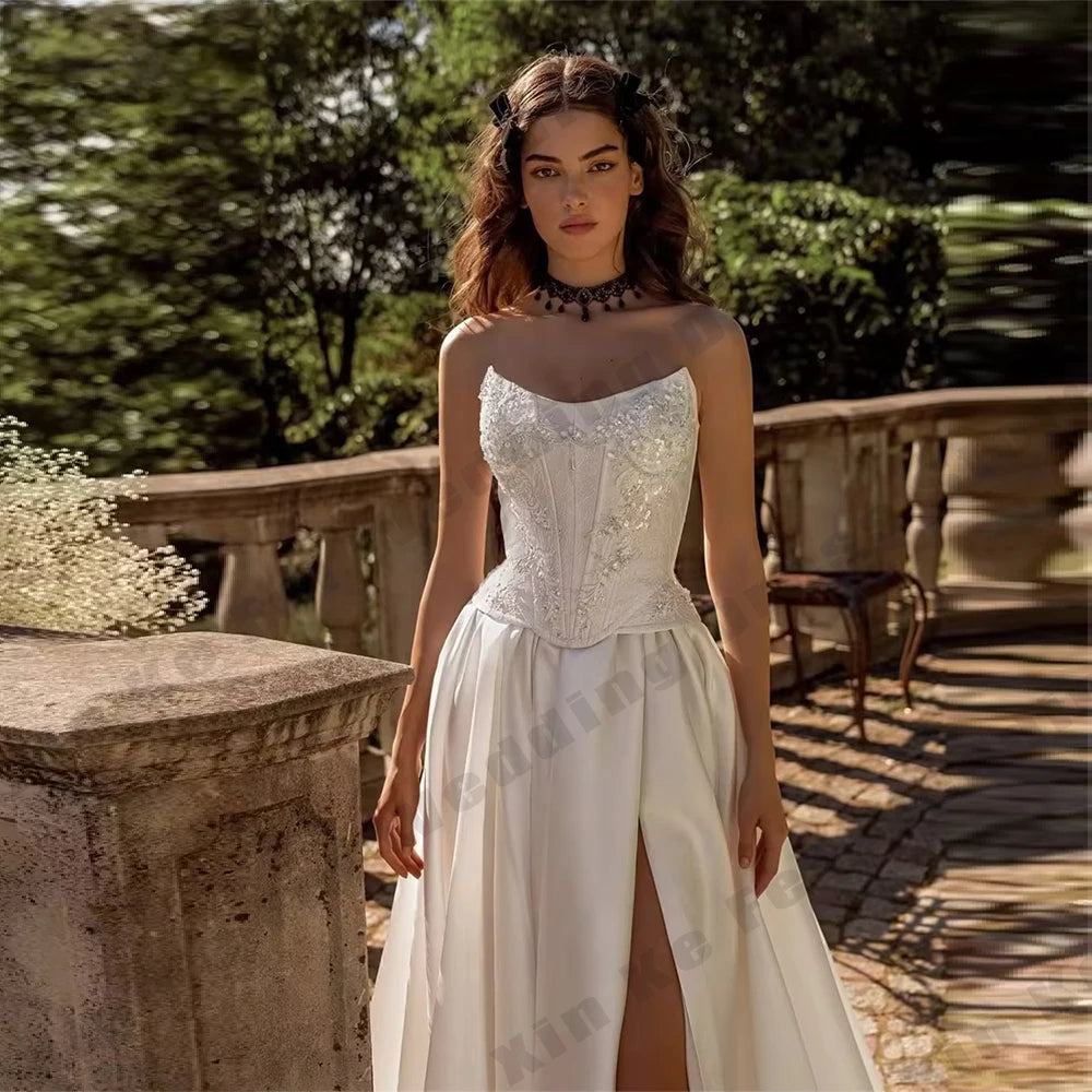 2025 Elegant Satin Wedding Dresses A-Line Side Slit Beading Strapless Lace Pleated Bride Prom Dress Bridal Gown Customized Robe