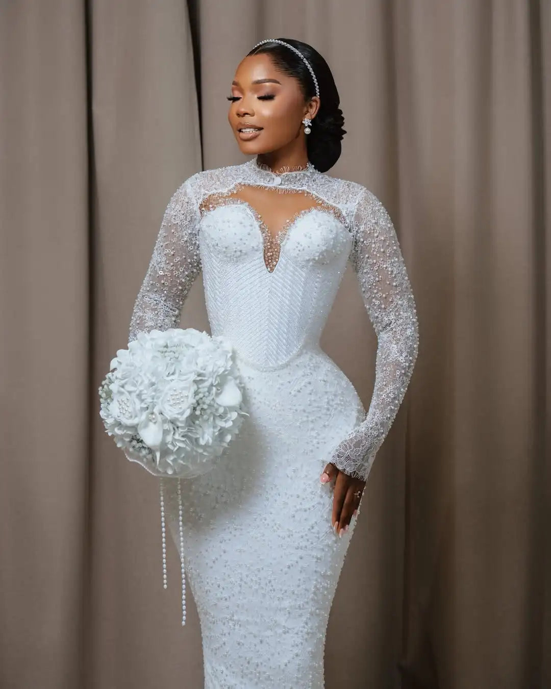 Elegant High Collar Long Sleeve Mermaid Wedding Dress Sparkling Water Diamond Phantom Hollow Bride Dress Customized