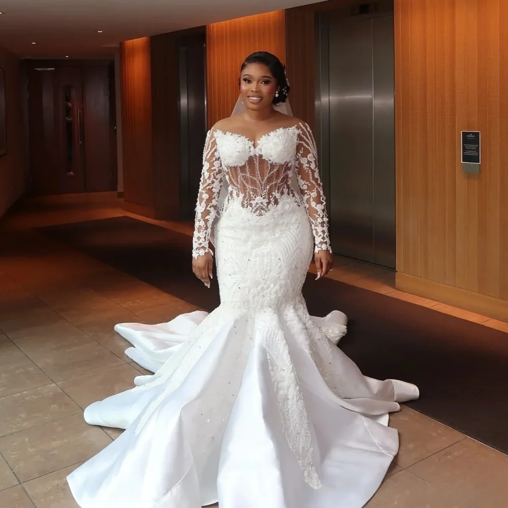Luxury White Mermaid Wedding Dress Lace Decal Beads Sexy V-neck Bride Dress African Women Transparent Sleeves Banquet Dress
