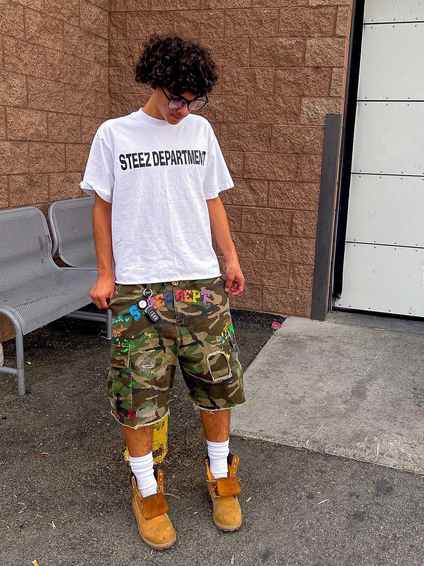 Y2k Camo Cargo Shorts Retro Graffiti Patched Hole Men Women Shorts American Hip Hop Trendy Streetwear Unisex Casual Baggy Shorts