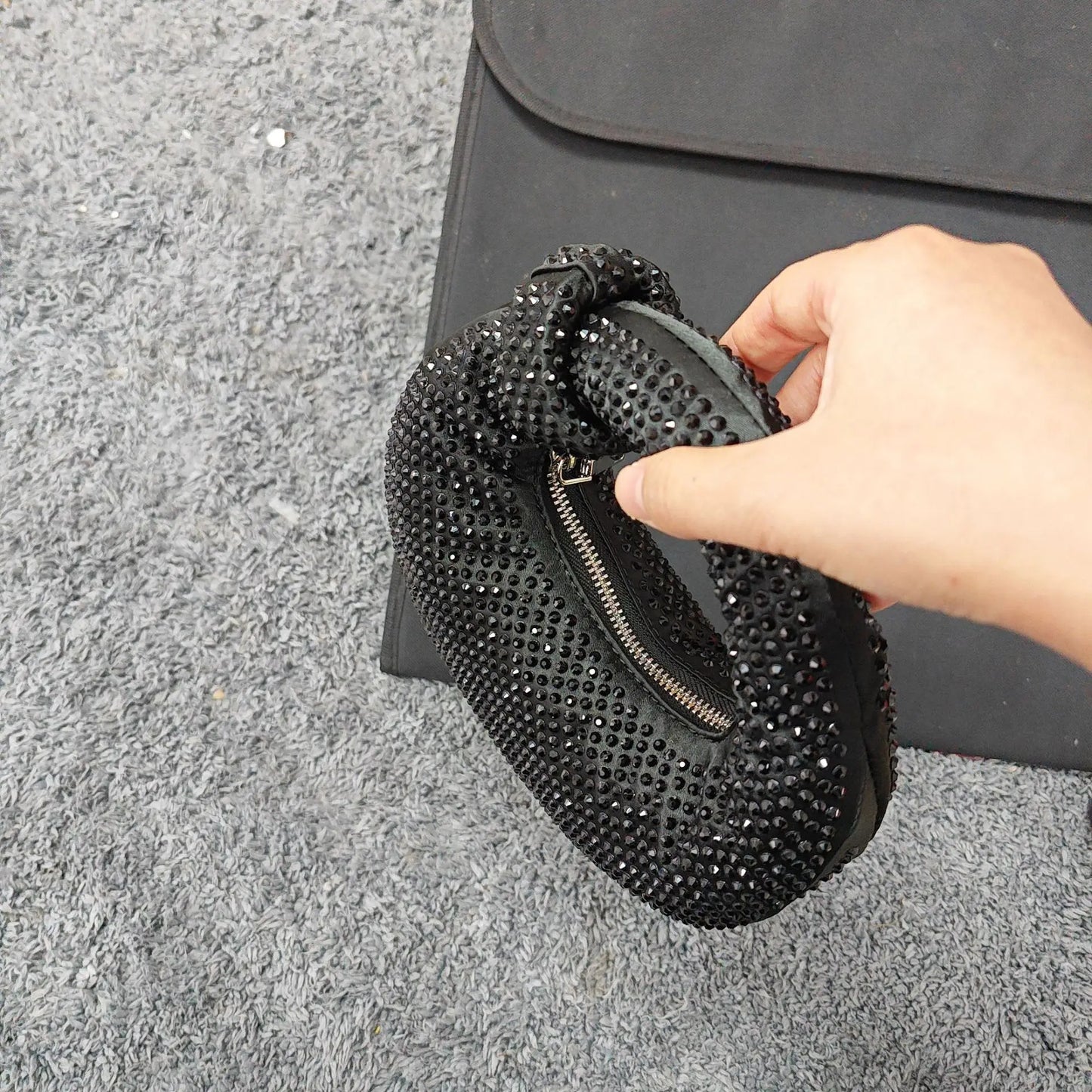 Full Diamond Dumpling Bag Women's Socialite Dinner Clutches Ladies Sparkling Rhinestone Evening Handbag Mini Banquet Party Purse