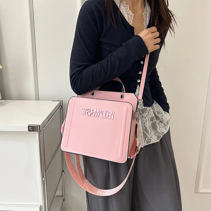 Trendy Commuter Women's Shoulder Bag Fashionable Letter Print Simple Urban Style PU Material Medium Size Zipper Opening Cross...