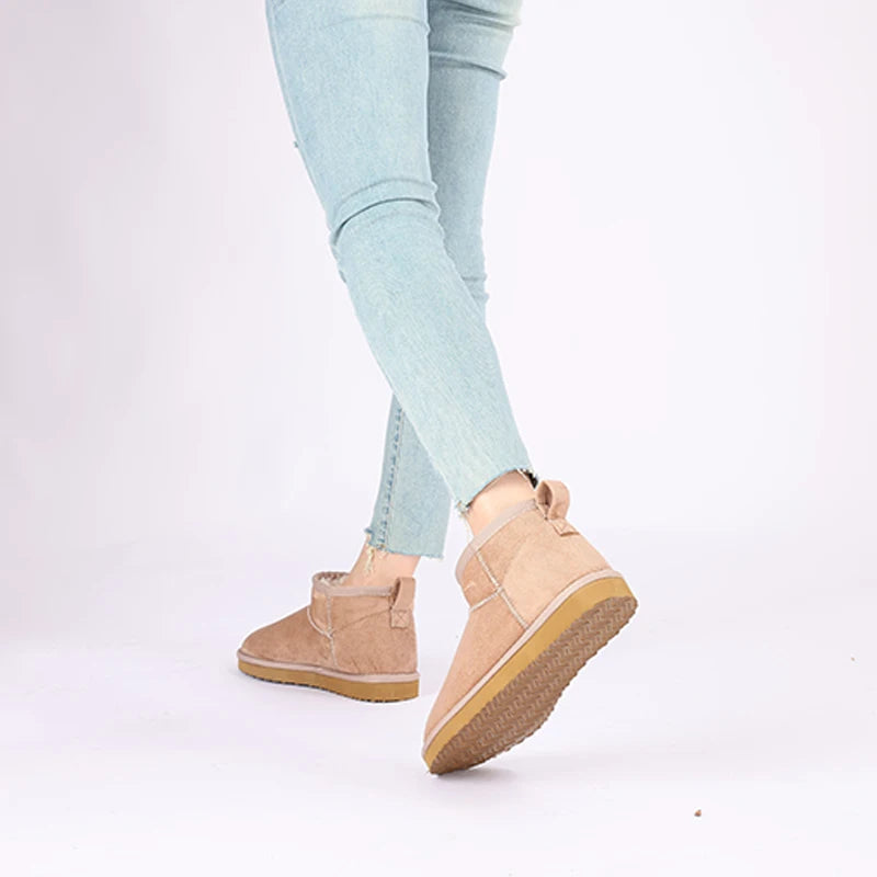 Comwarm Winter Fuzzy Snow Boots Women Fashion Brand Plush Short Ankle Boots Indoor Cotton Women Shoes Fur Home Women Mini Boots
